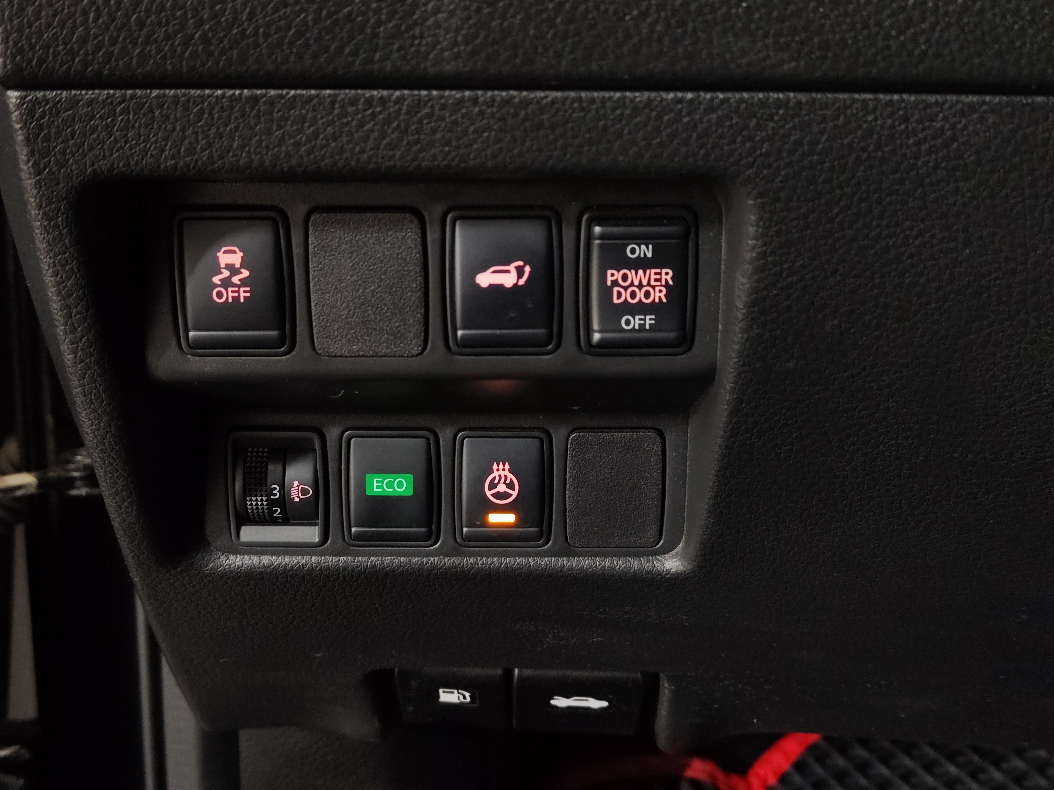 Nissan -