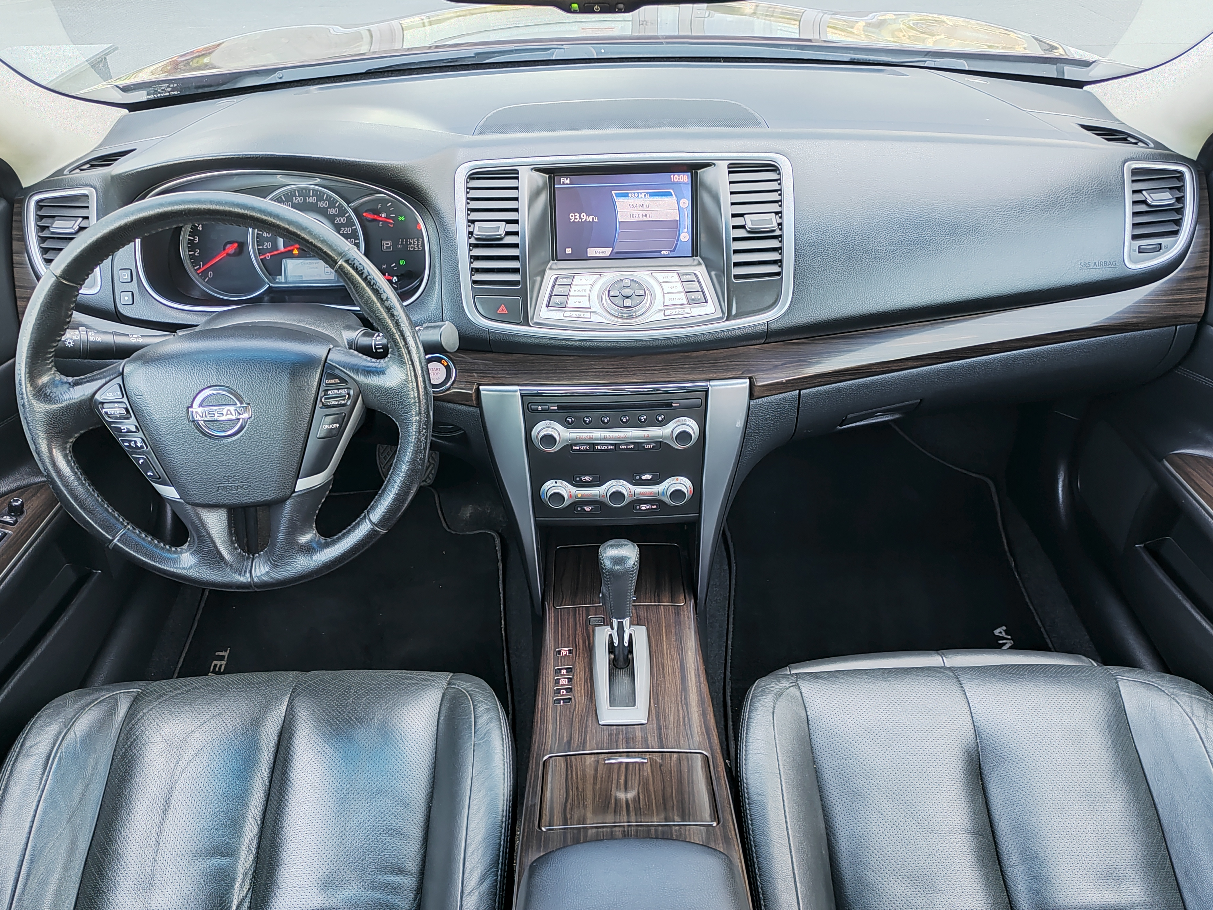 Nissan -
