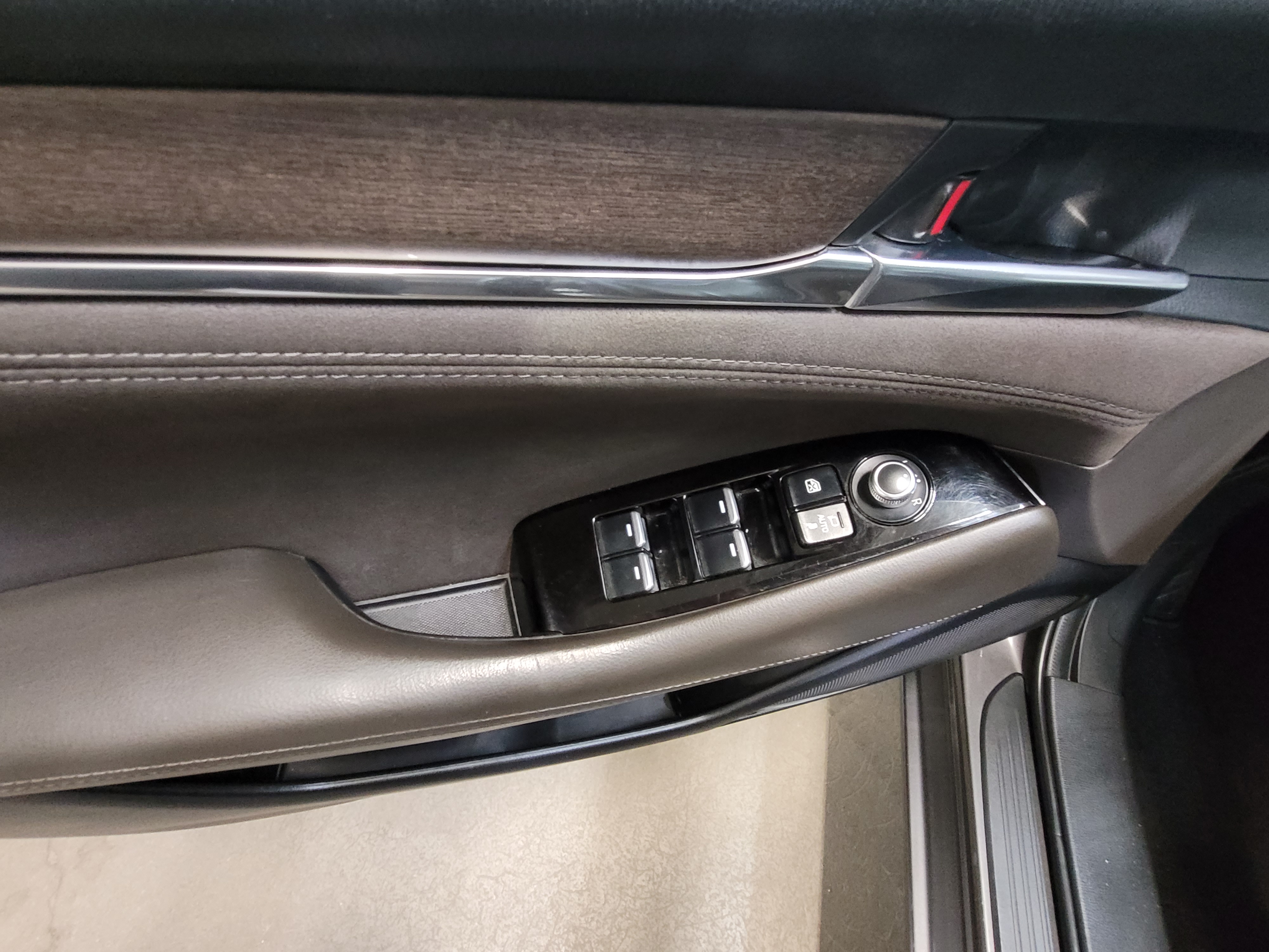 MAZDA -