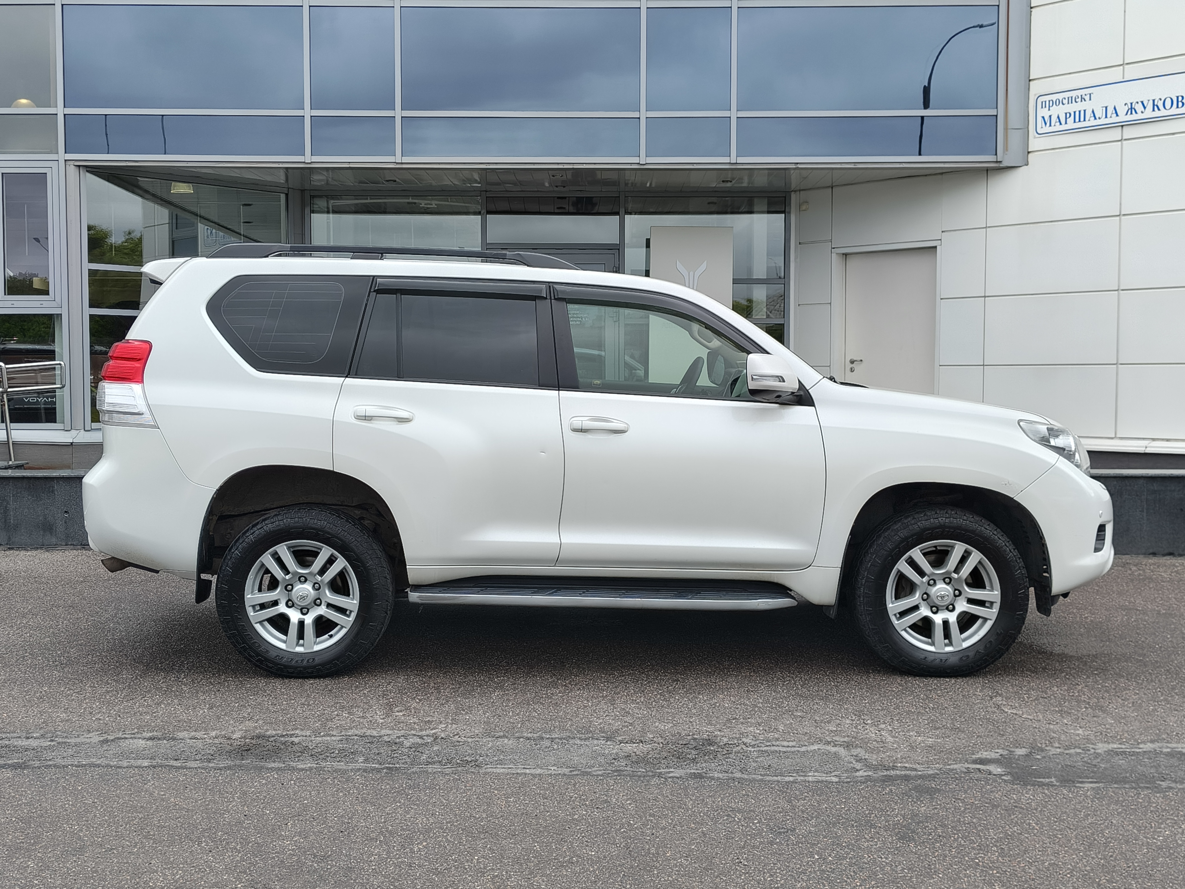 TOYOTA -