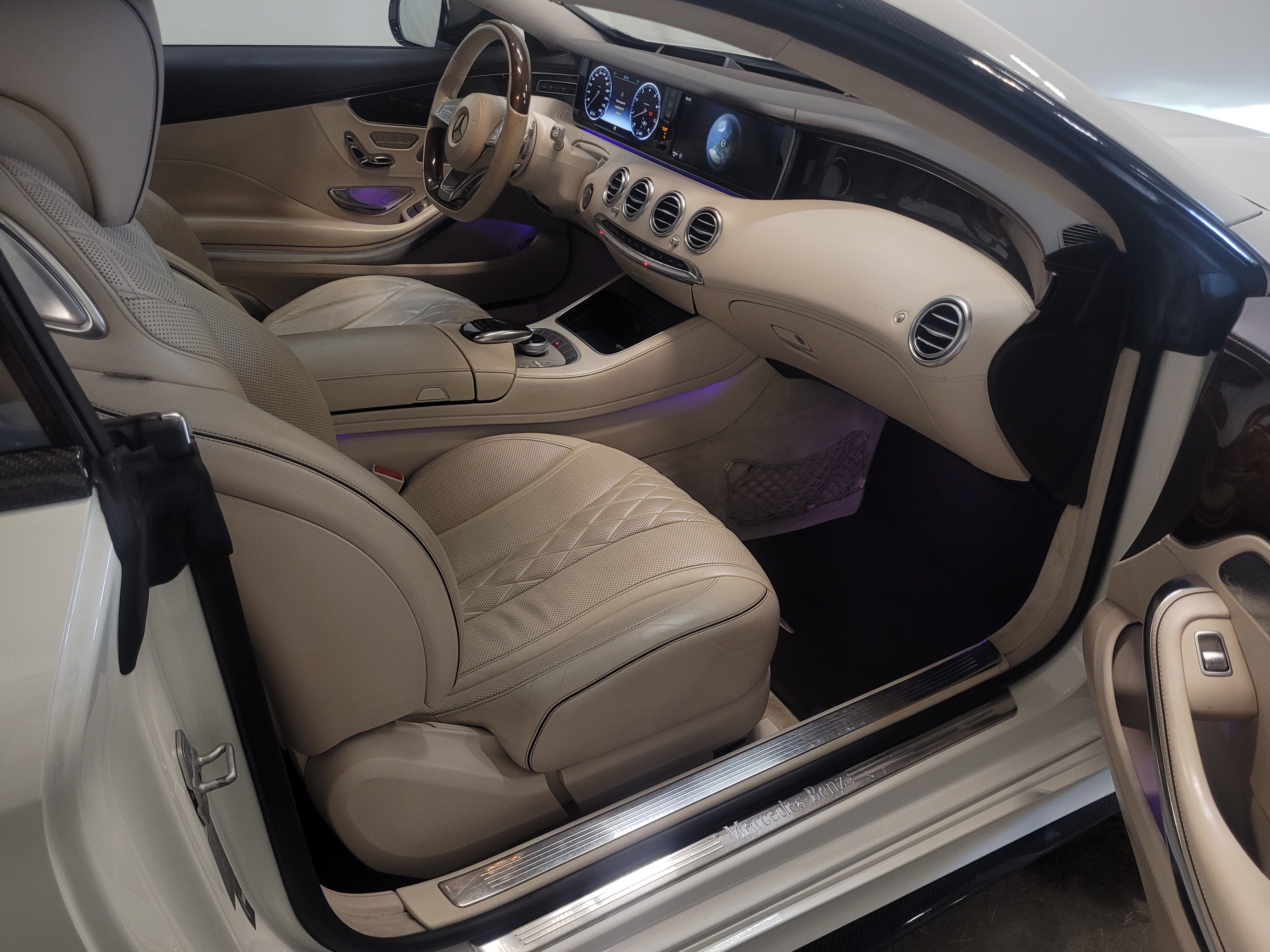 Mercedes-Benz -
