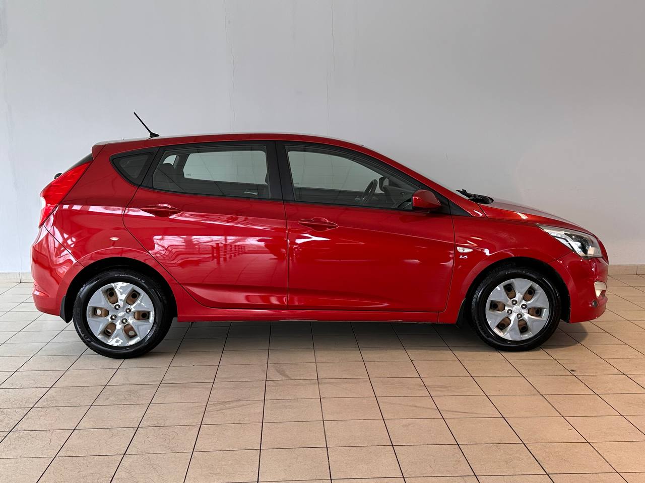 Hyundai SOLARIS -