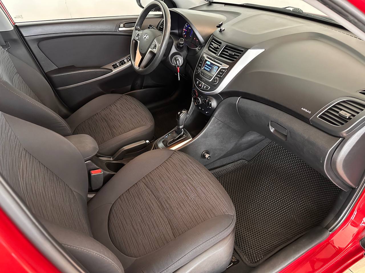 Hyundai SOLARIS -