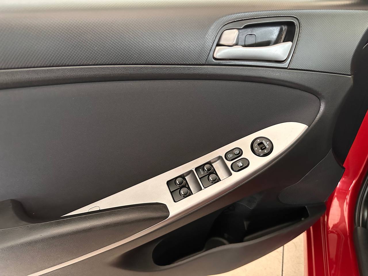 Hyundai SOLARIS -
