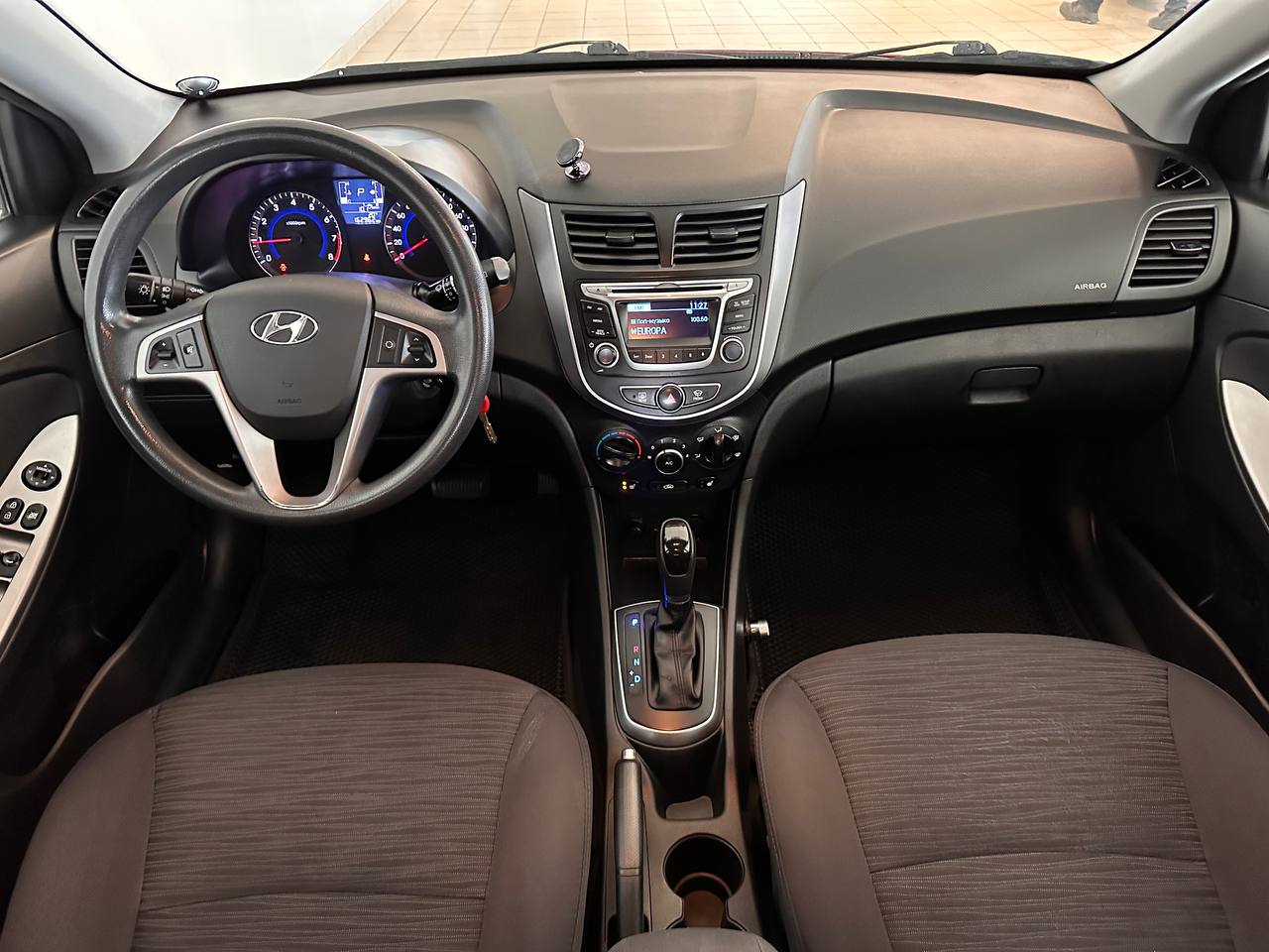 Hyundai SOLARIS -