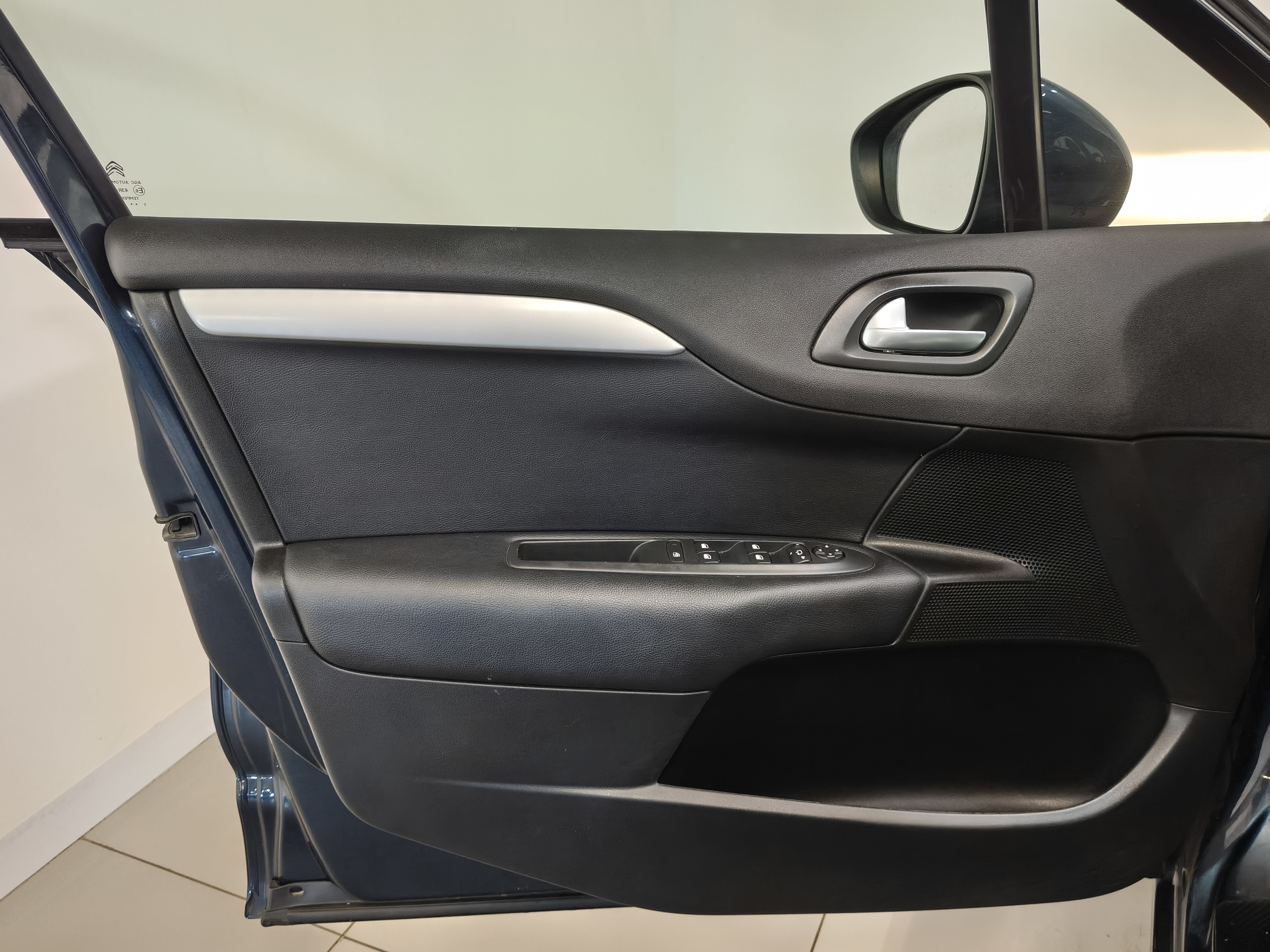 Citroen C4 Sedan -