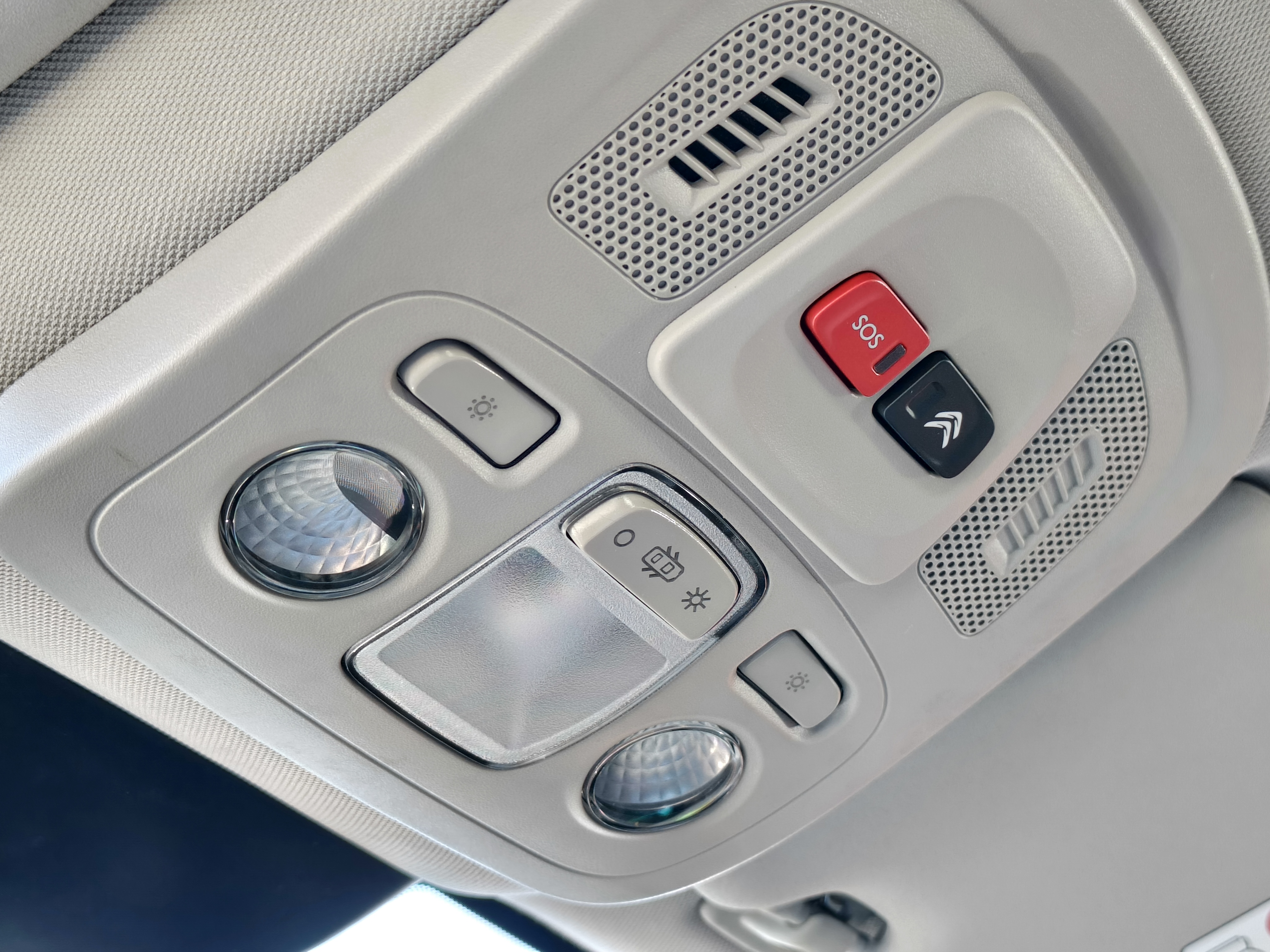 Citroen C4 Sedan -