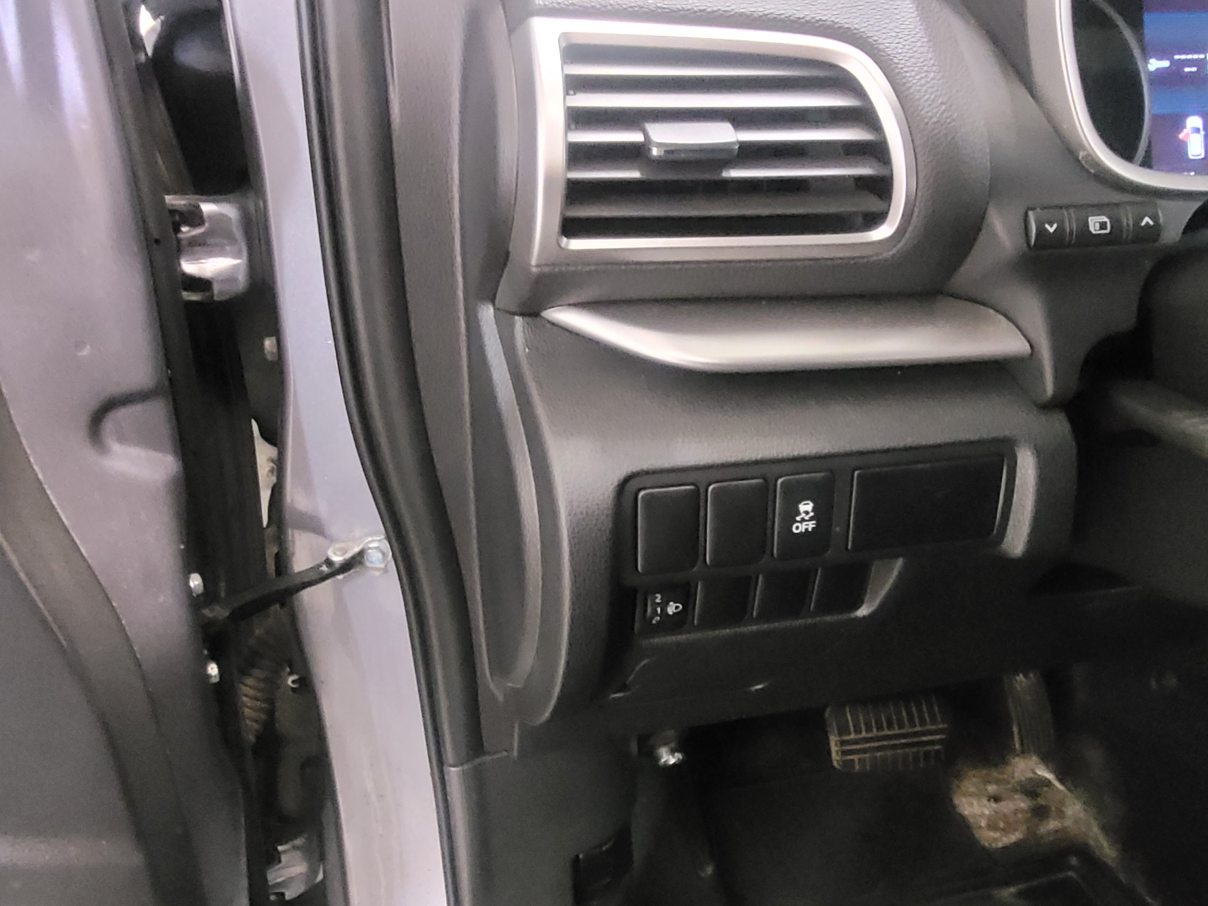 Mitsubishi -