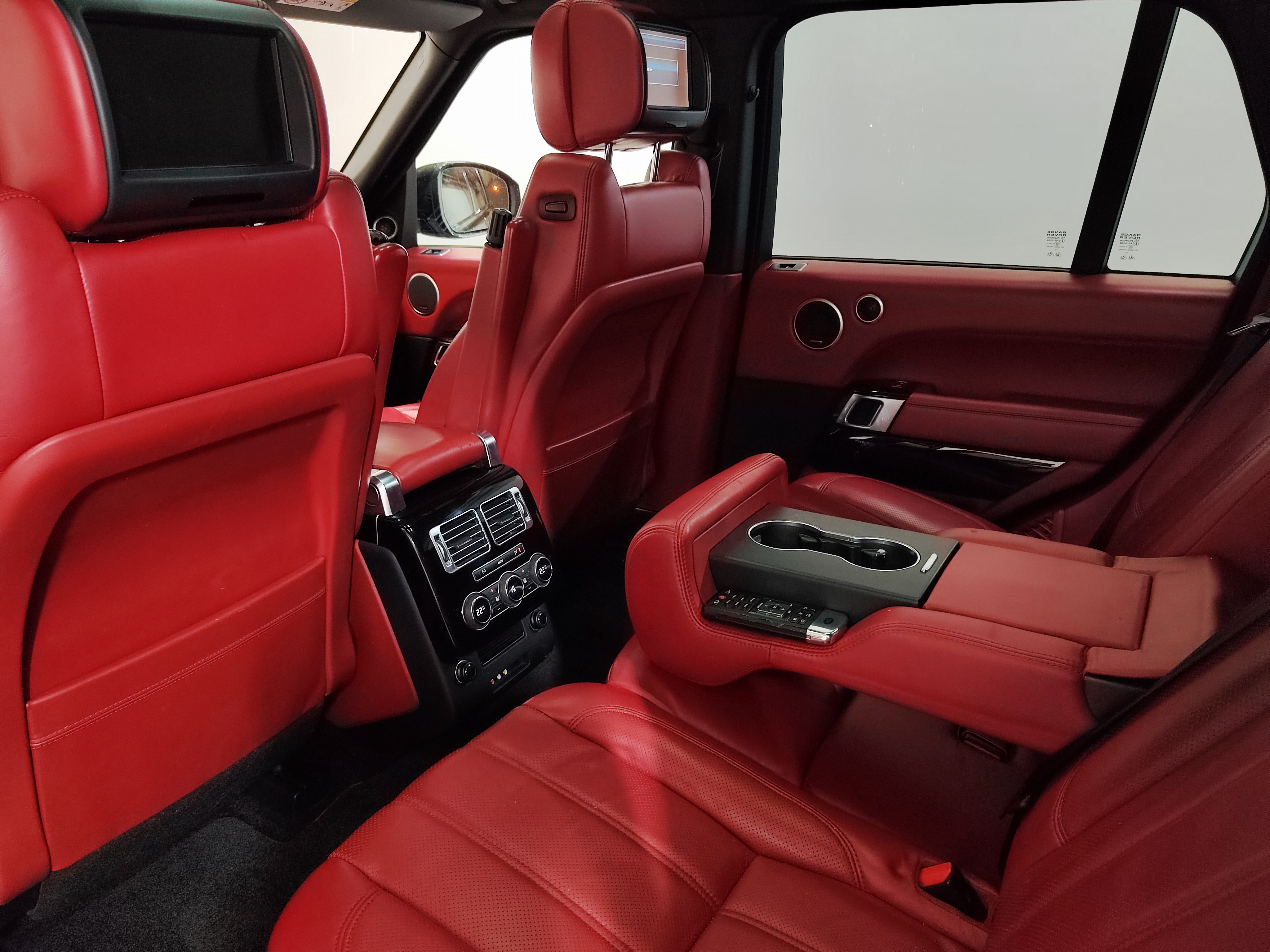 LAND ROVER -