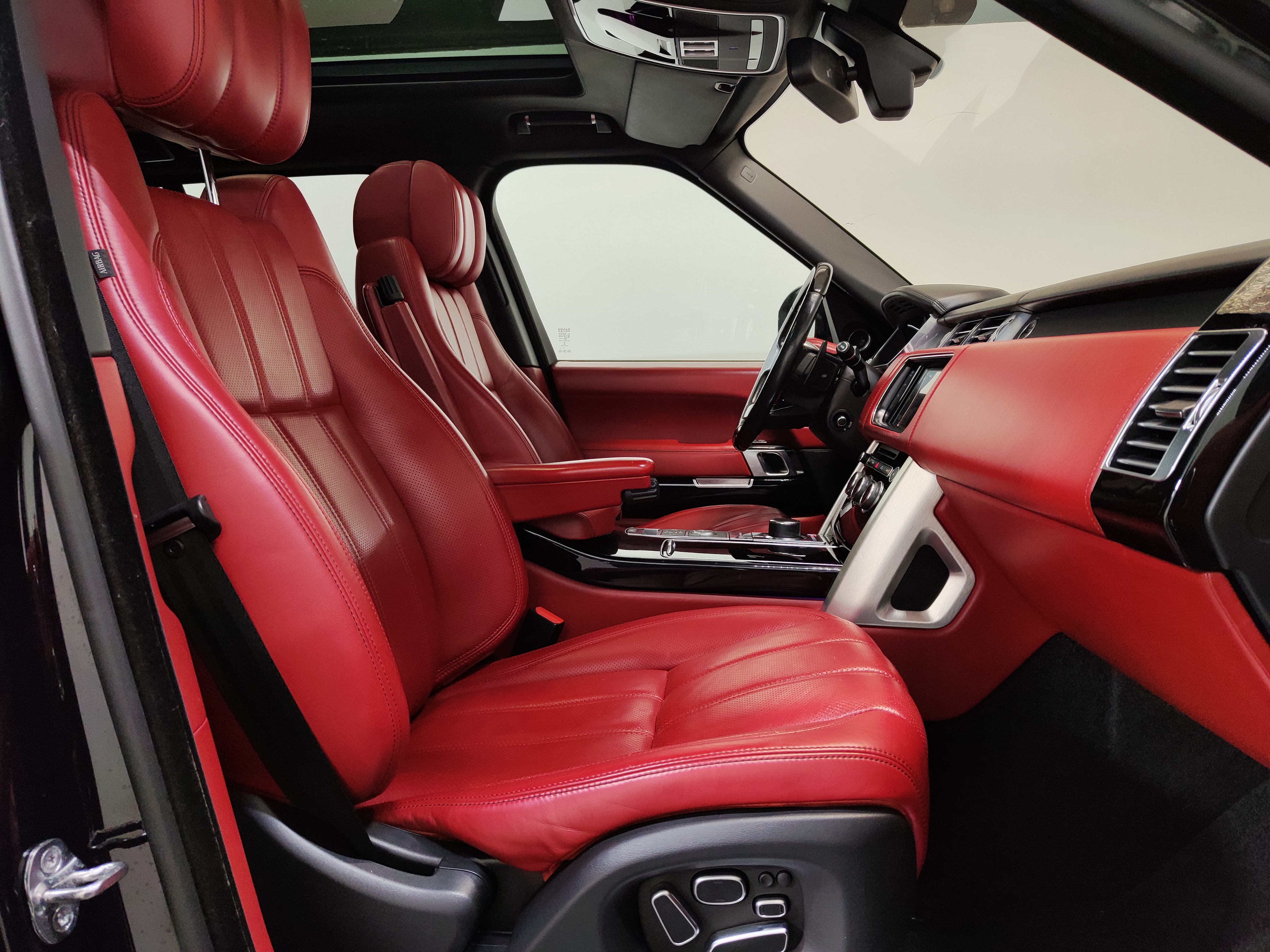 LAND ROVER -