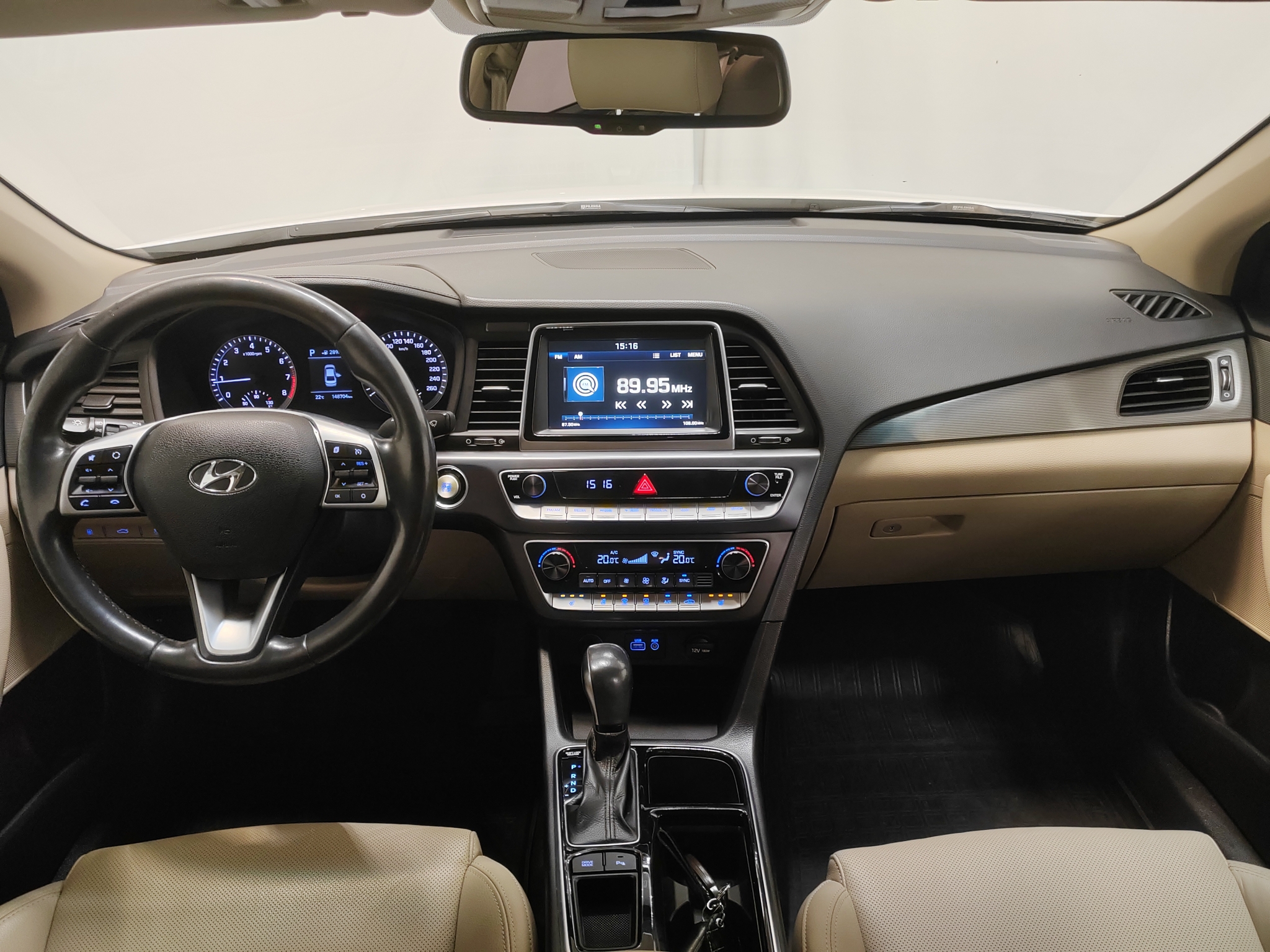 Hyundai SONATA -