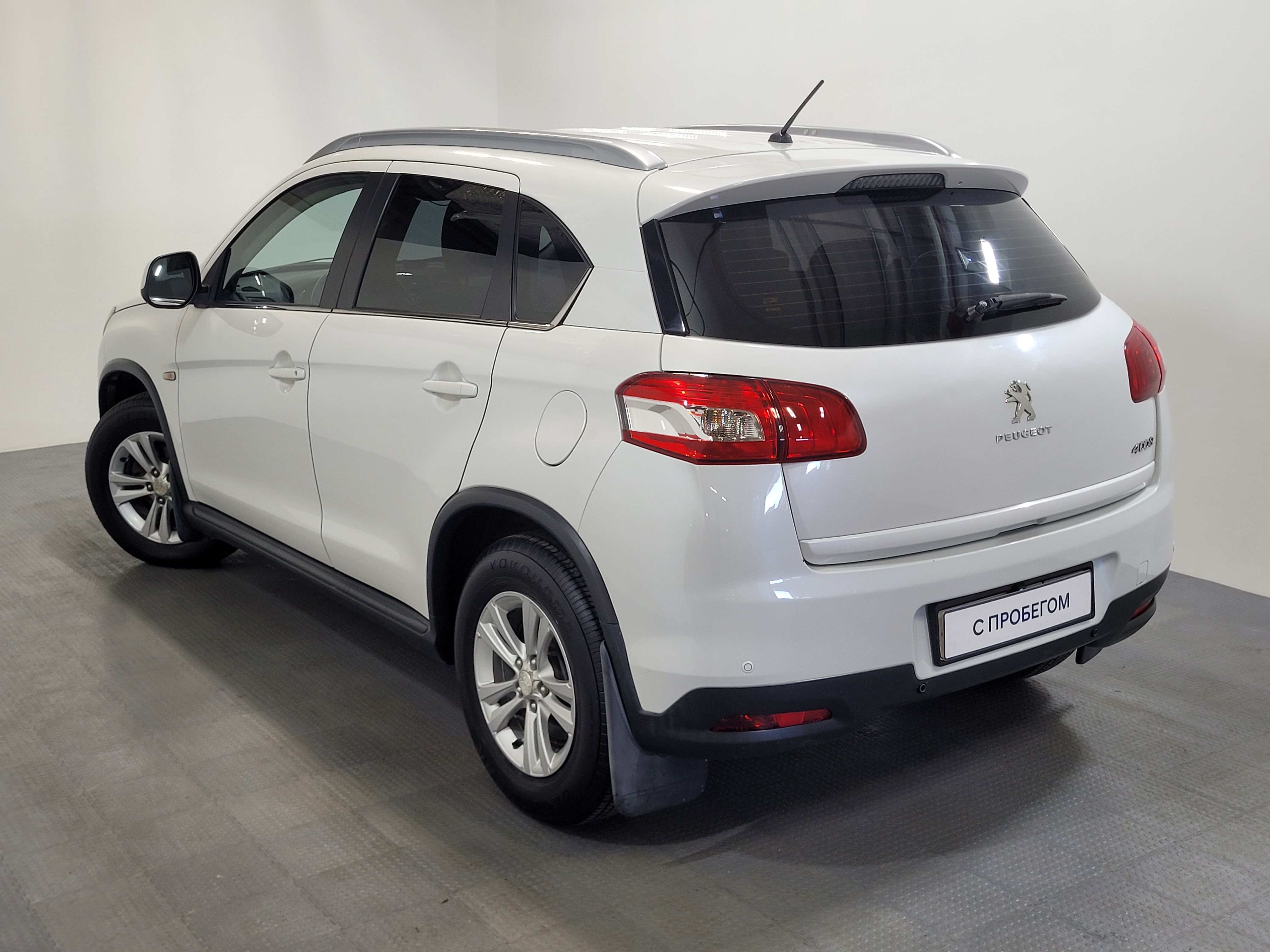 Peugeot 4008 -