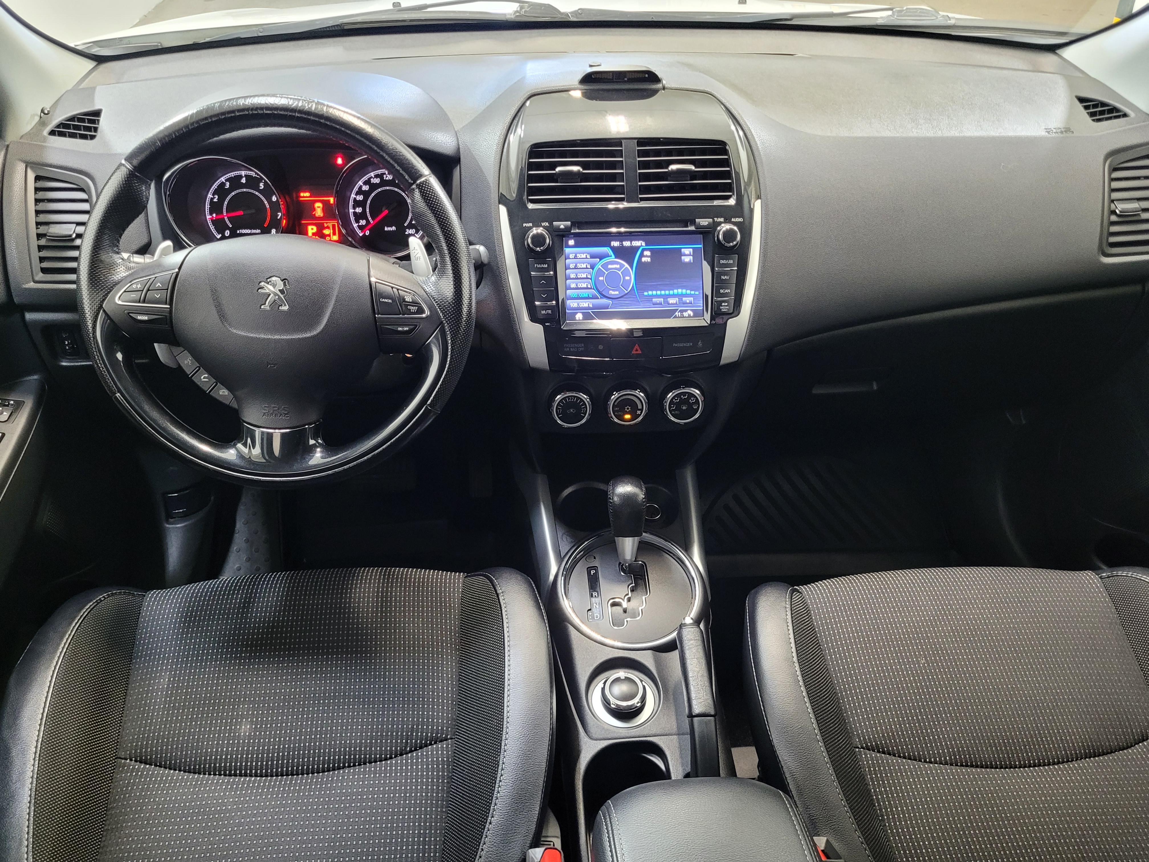 Peugeot 4008 -