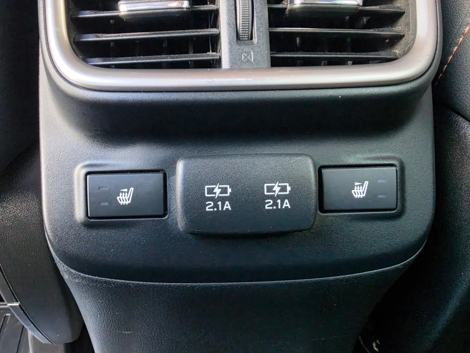 SUBARU -