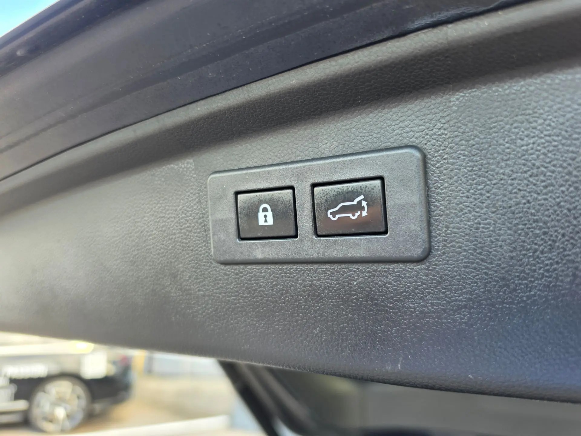 SUBARU -