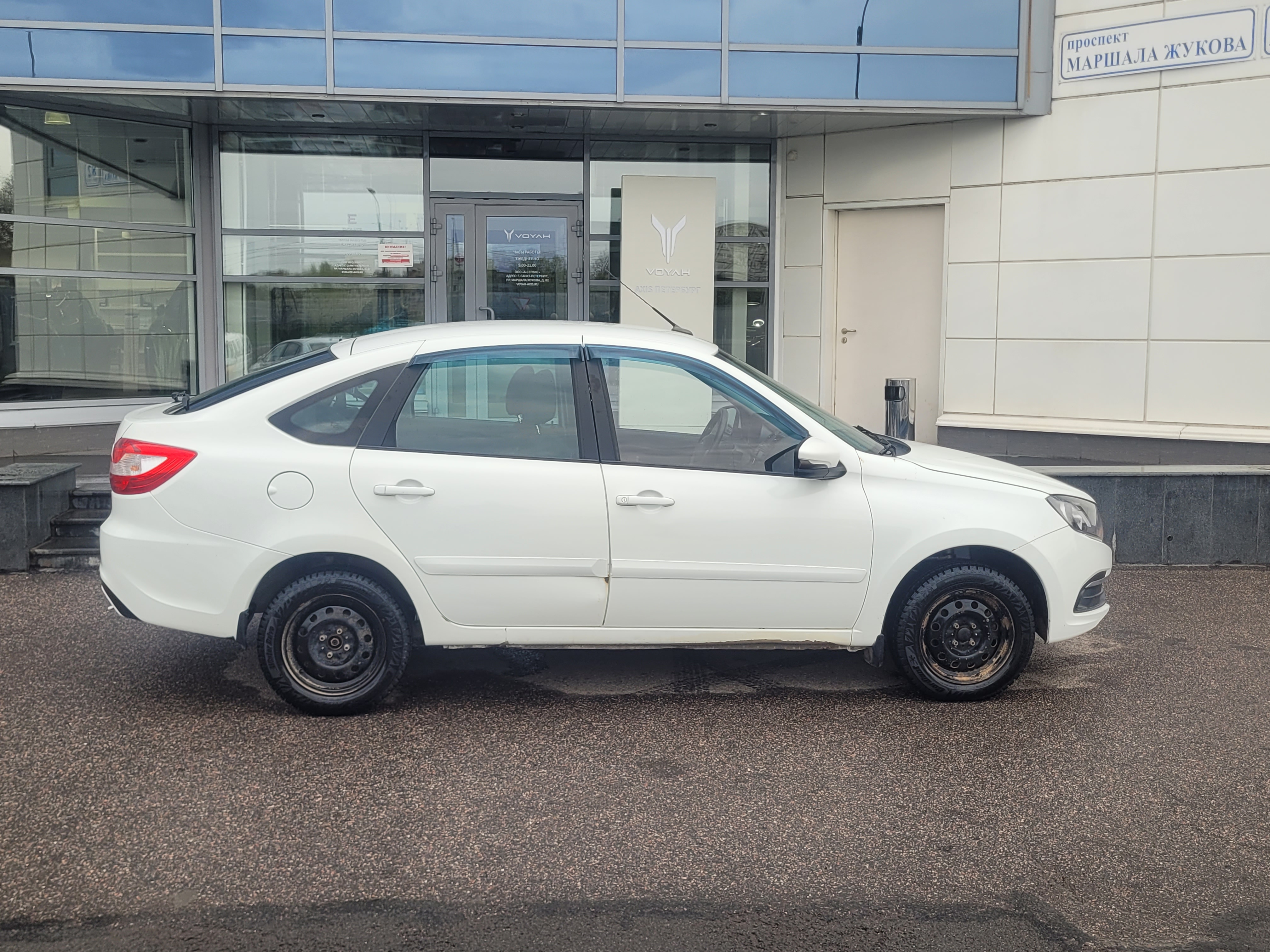 LADA (ВАЗ) -