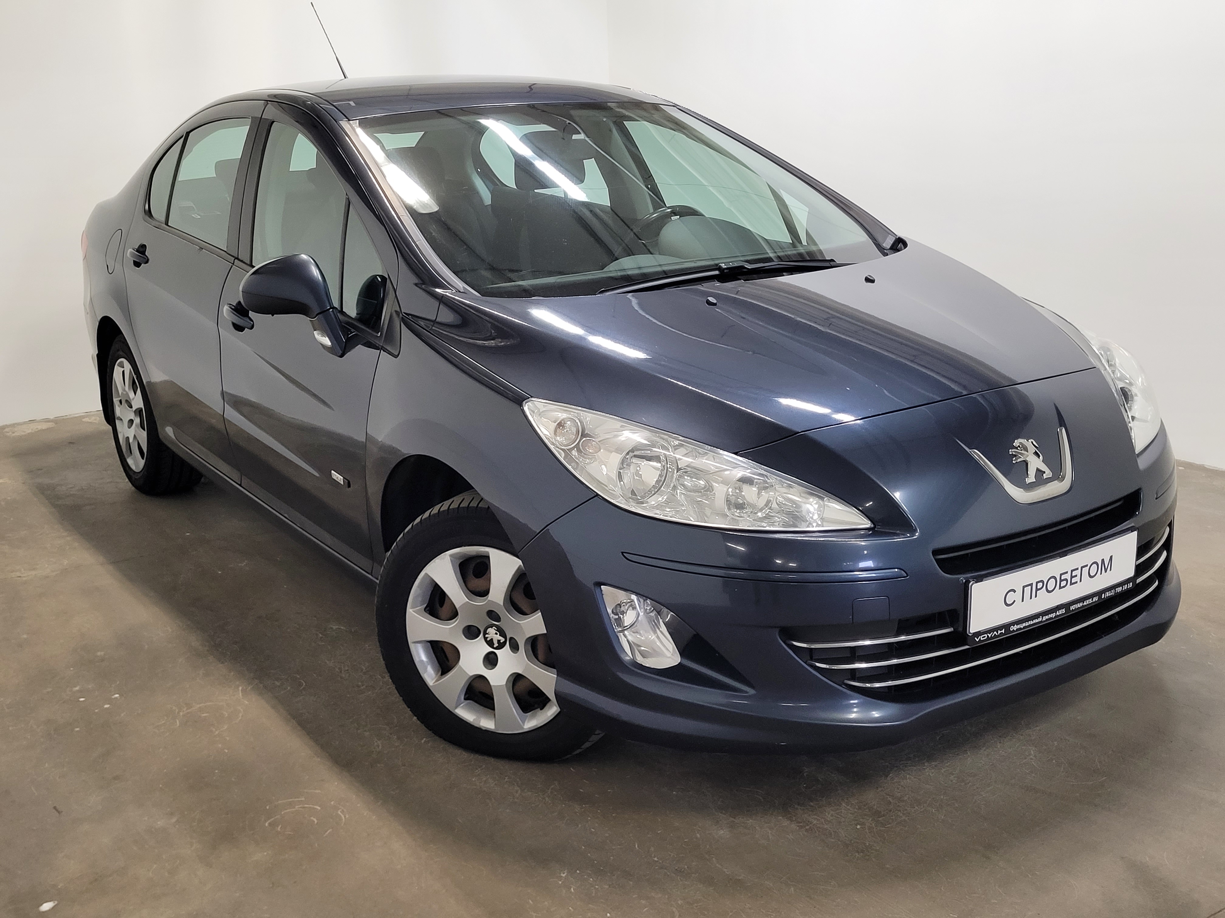 Peugeot 408 -