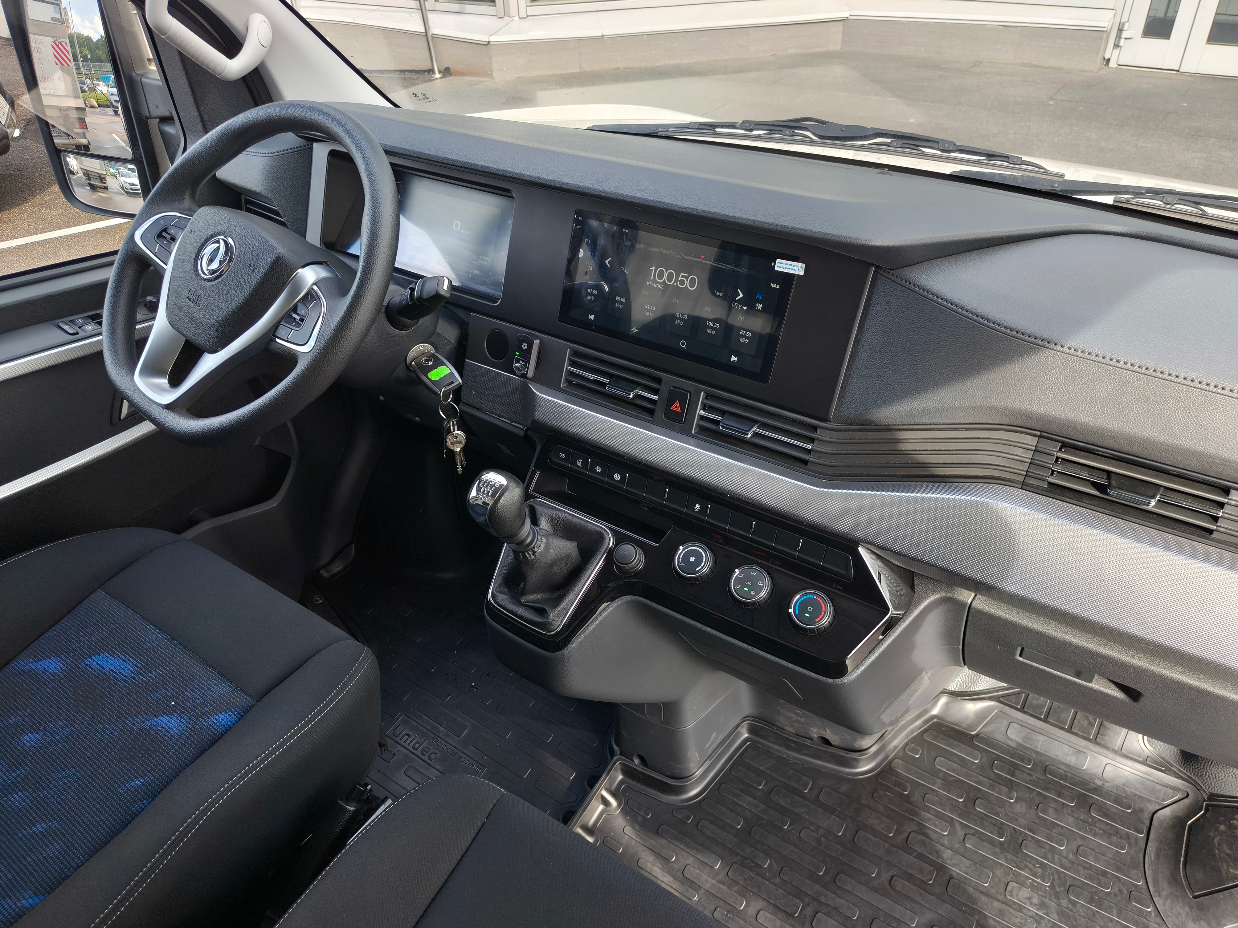 LCV DONGFENG K33 -