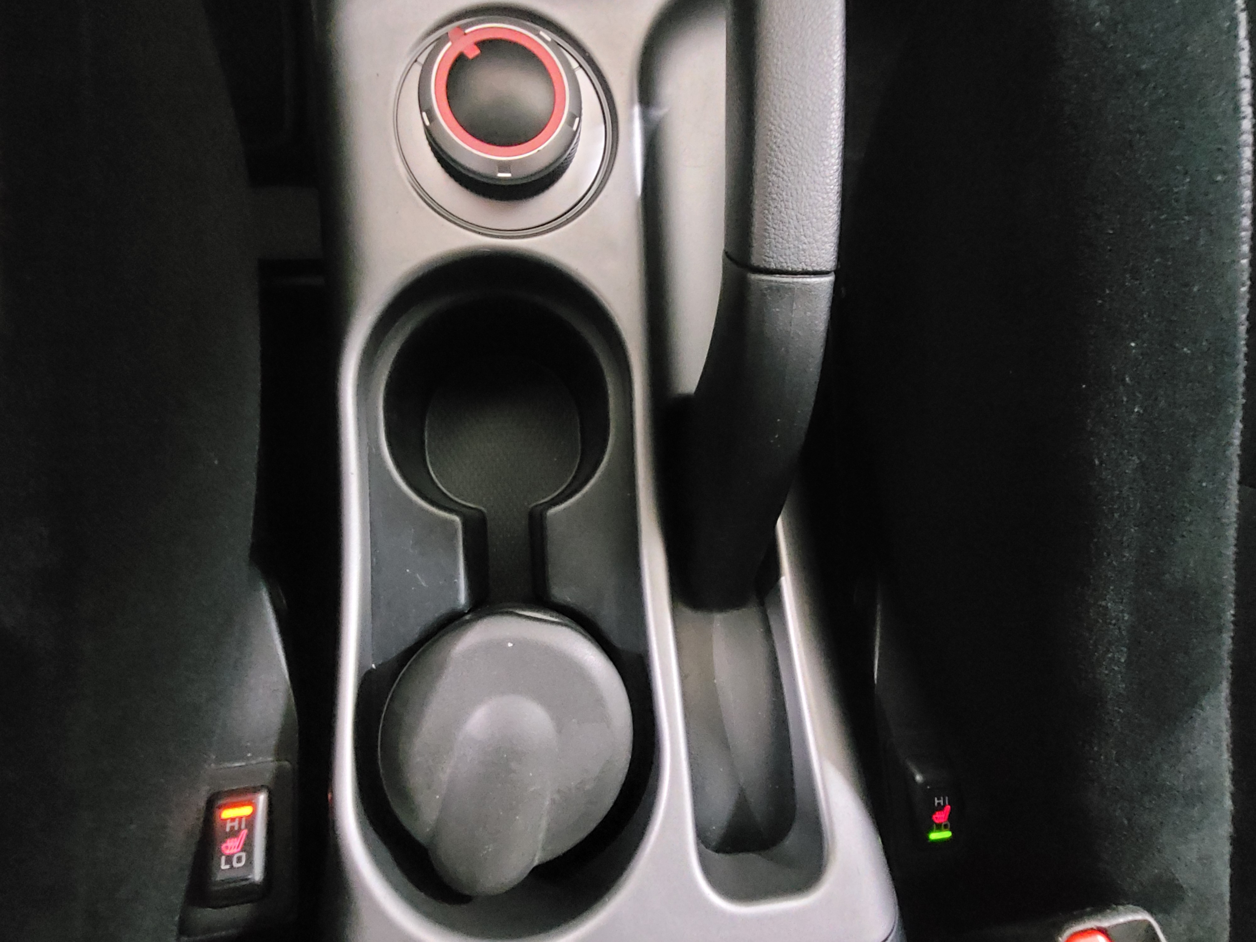 Mitsubishi Outlander -