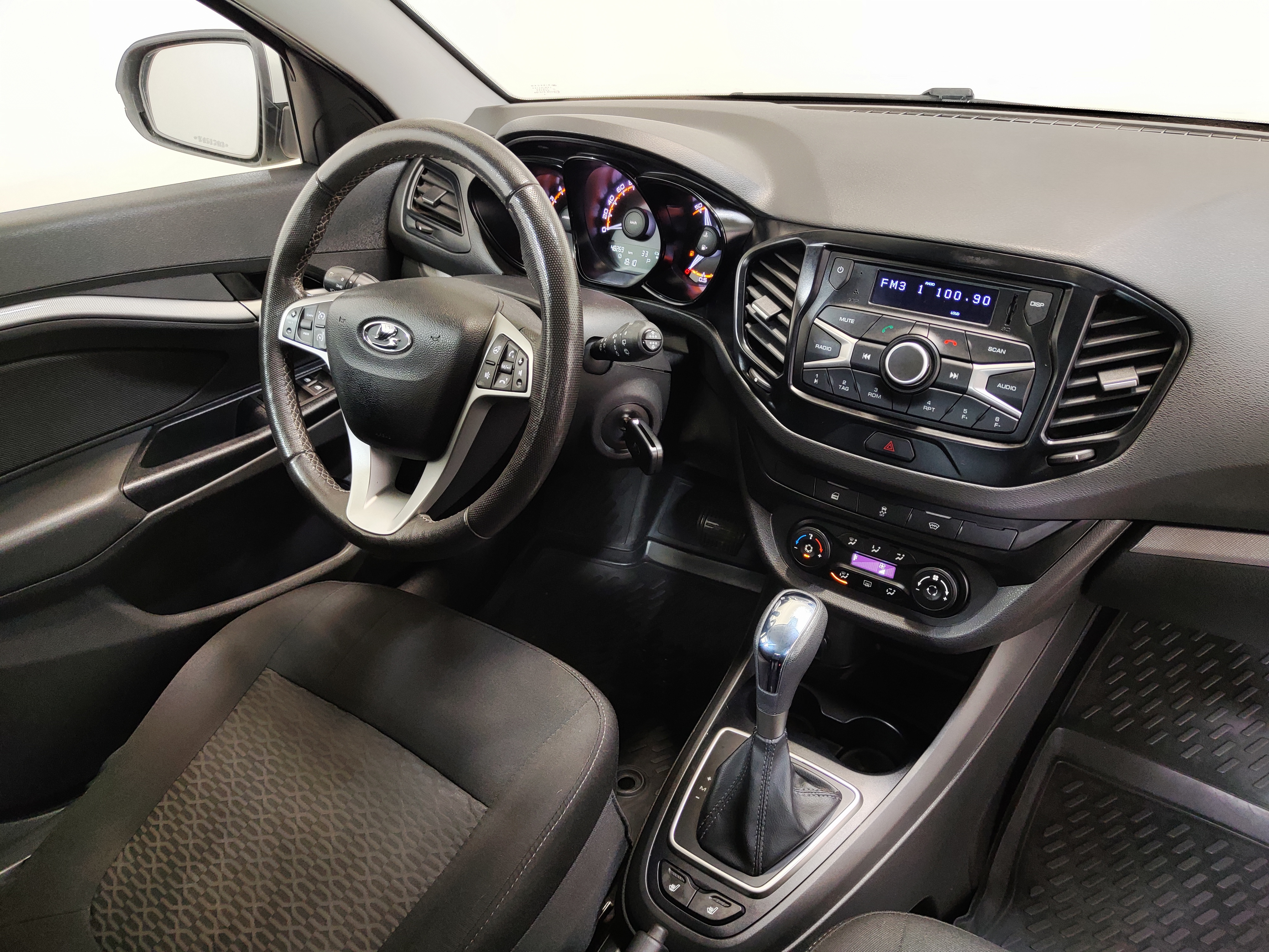LADA (ВАЗ) -