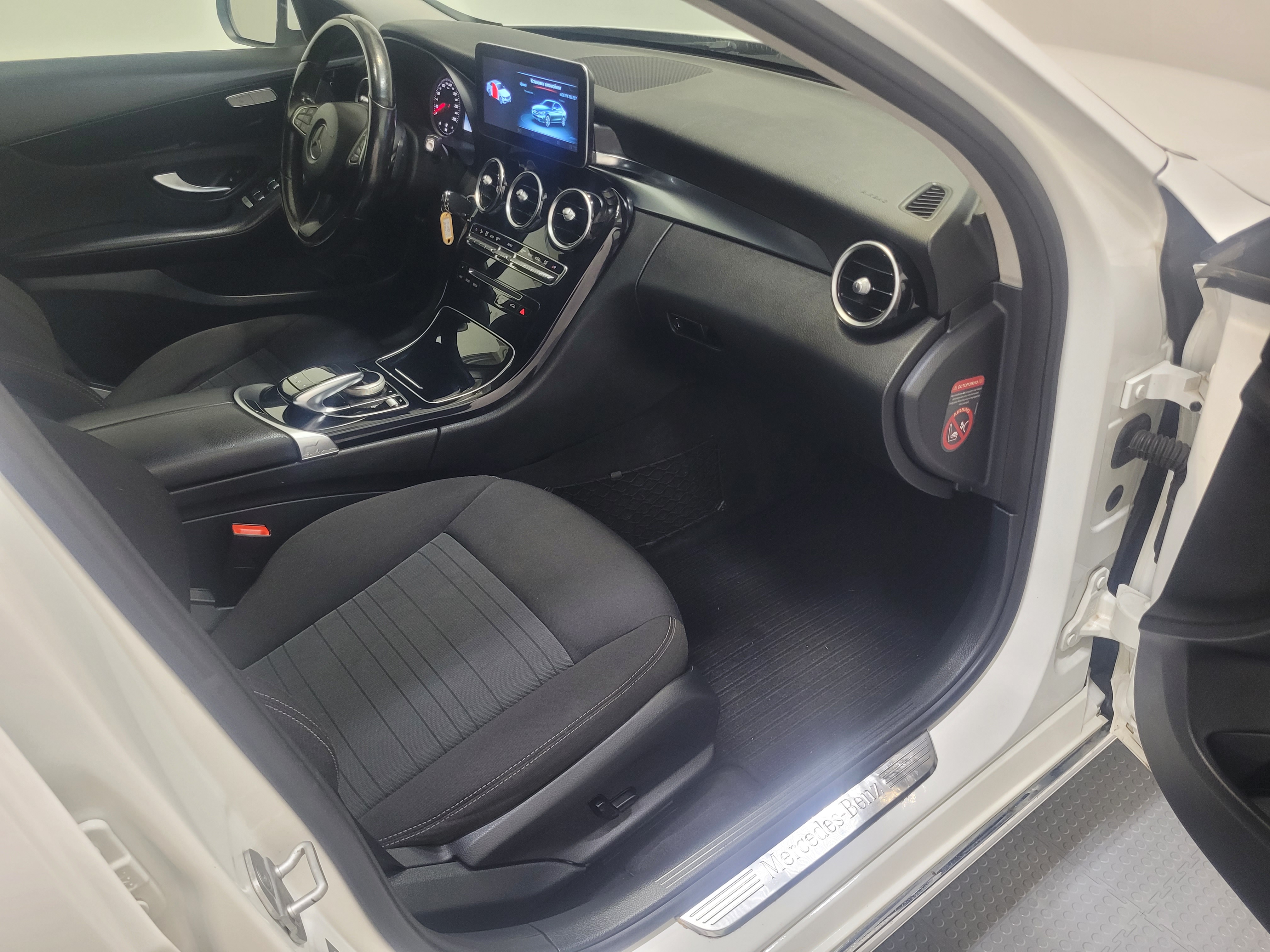 Mercedes-Benz -