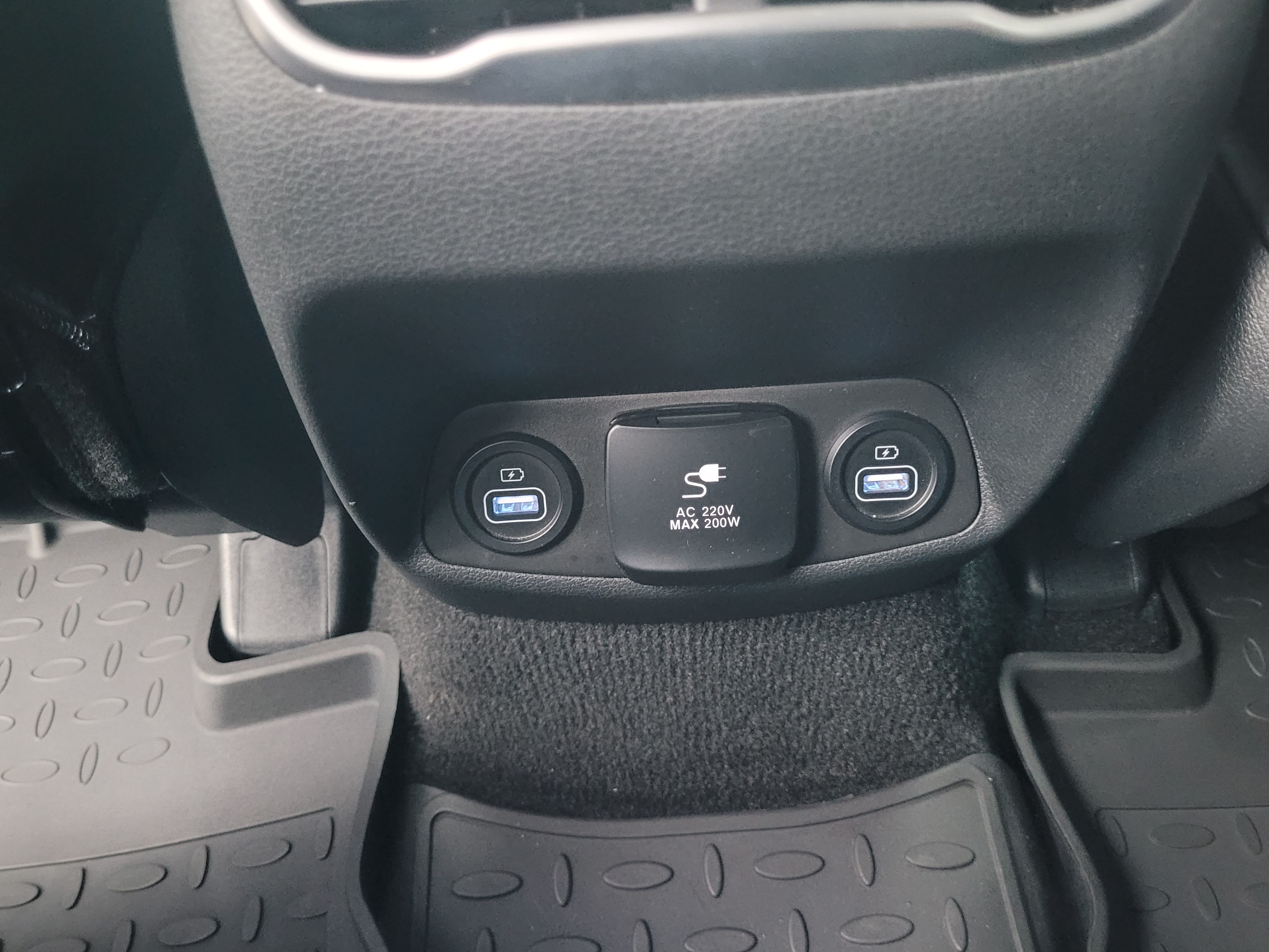 Hyundai SANTA FE -