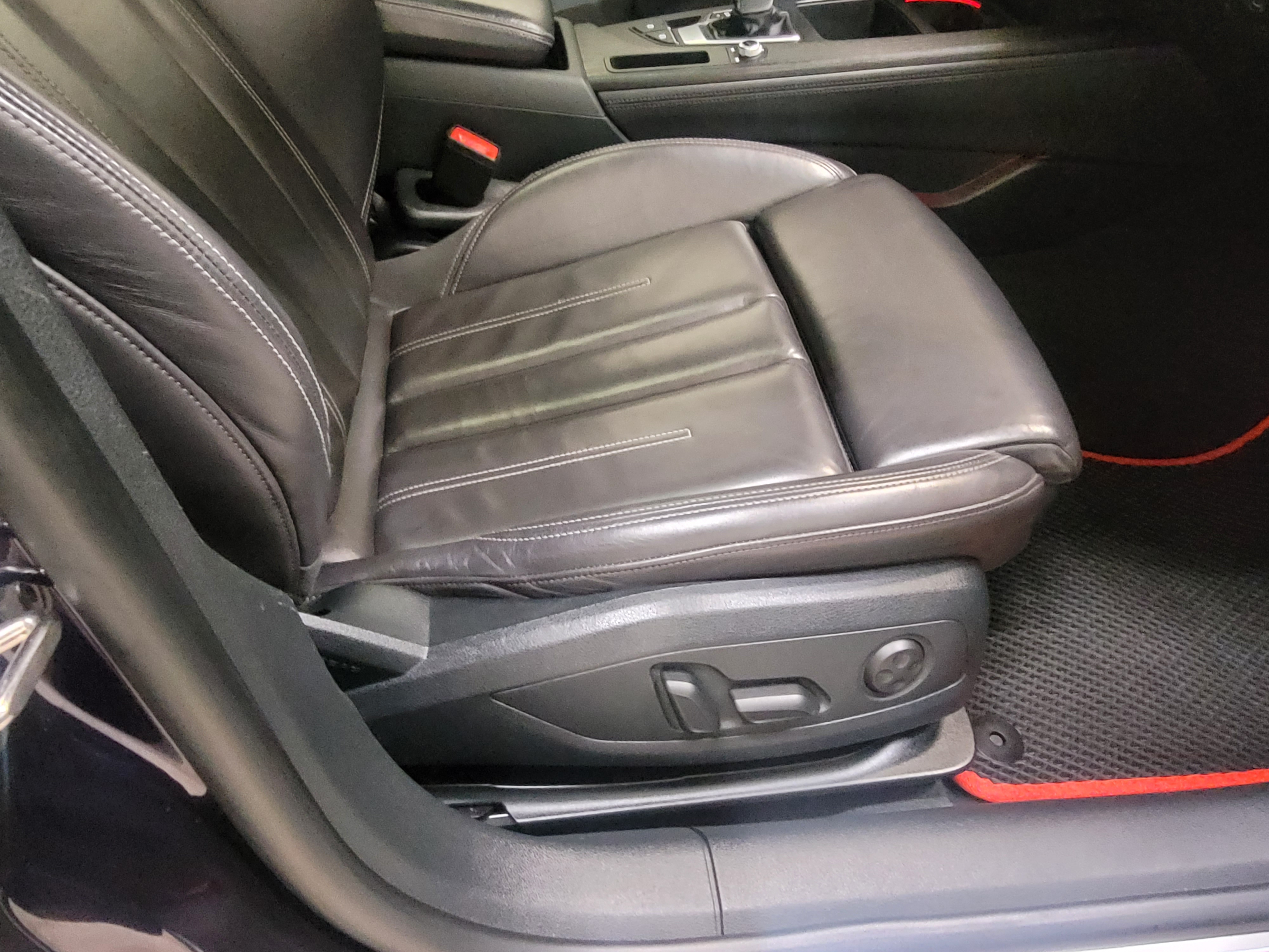 Audi -
