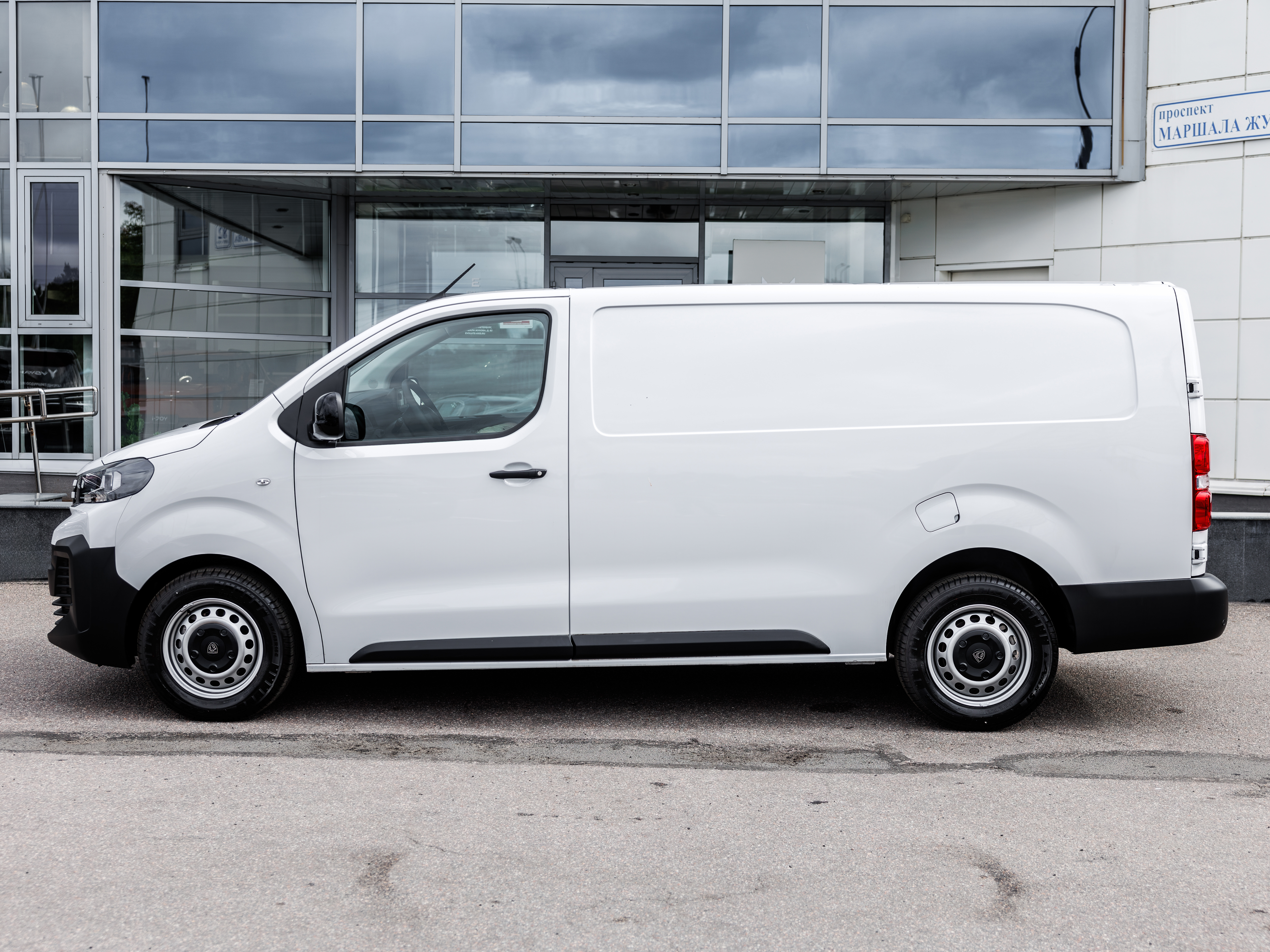 Peugeot Expert L3 AT -