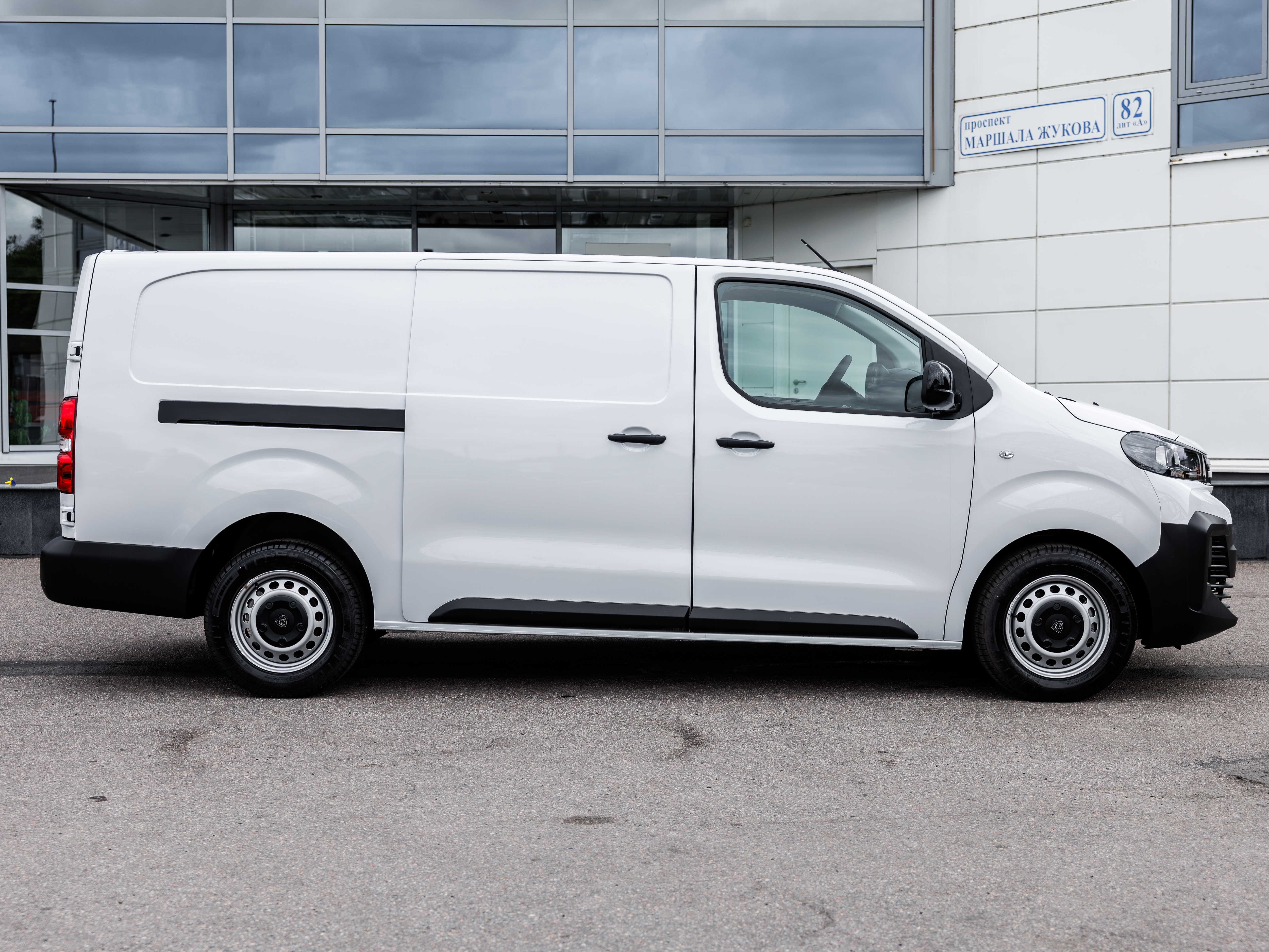 Peugeot Expert L3 AT -