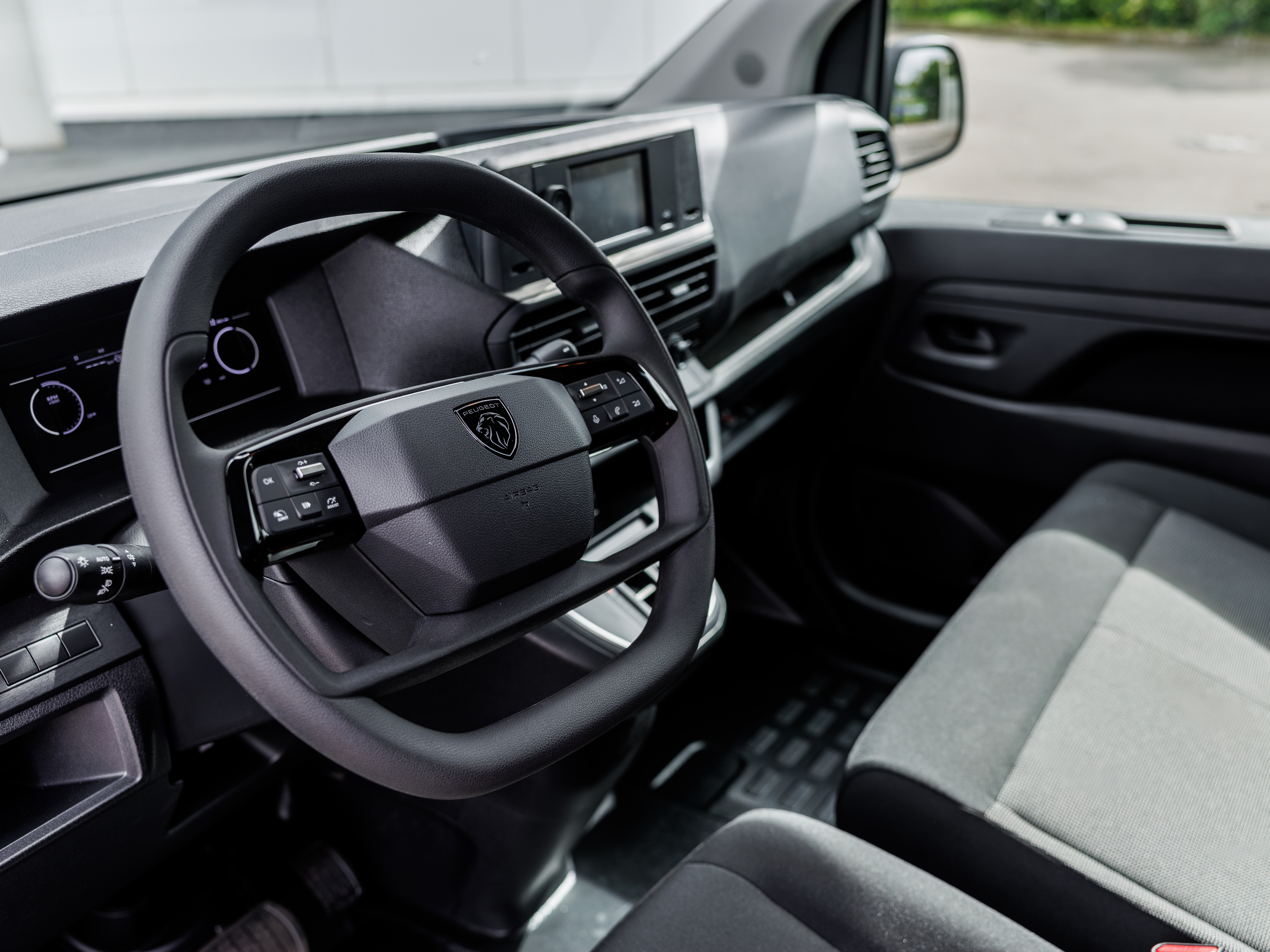 Peugeot Expert L3 AT -