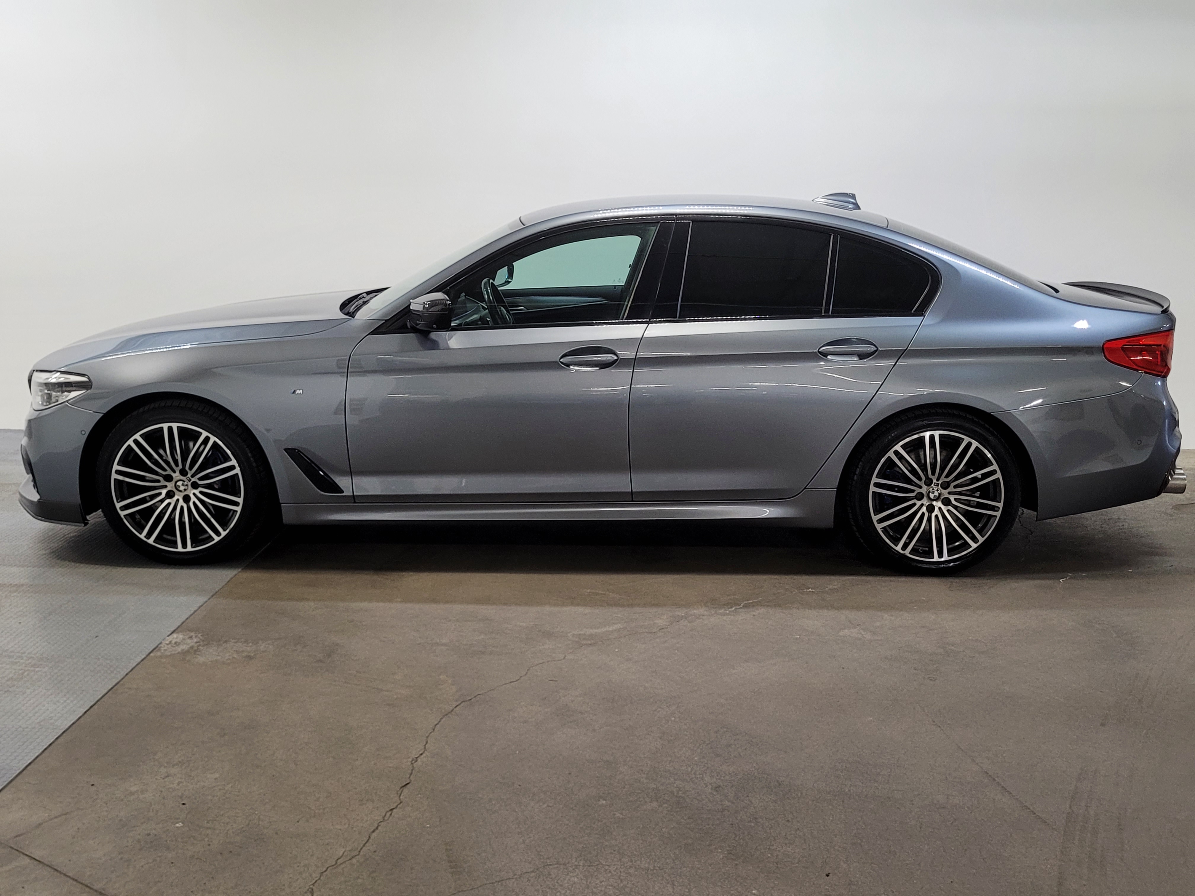 BMW -