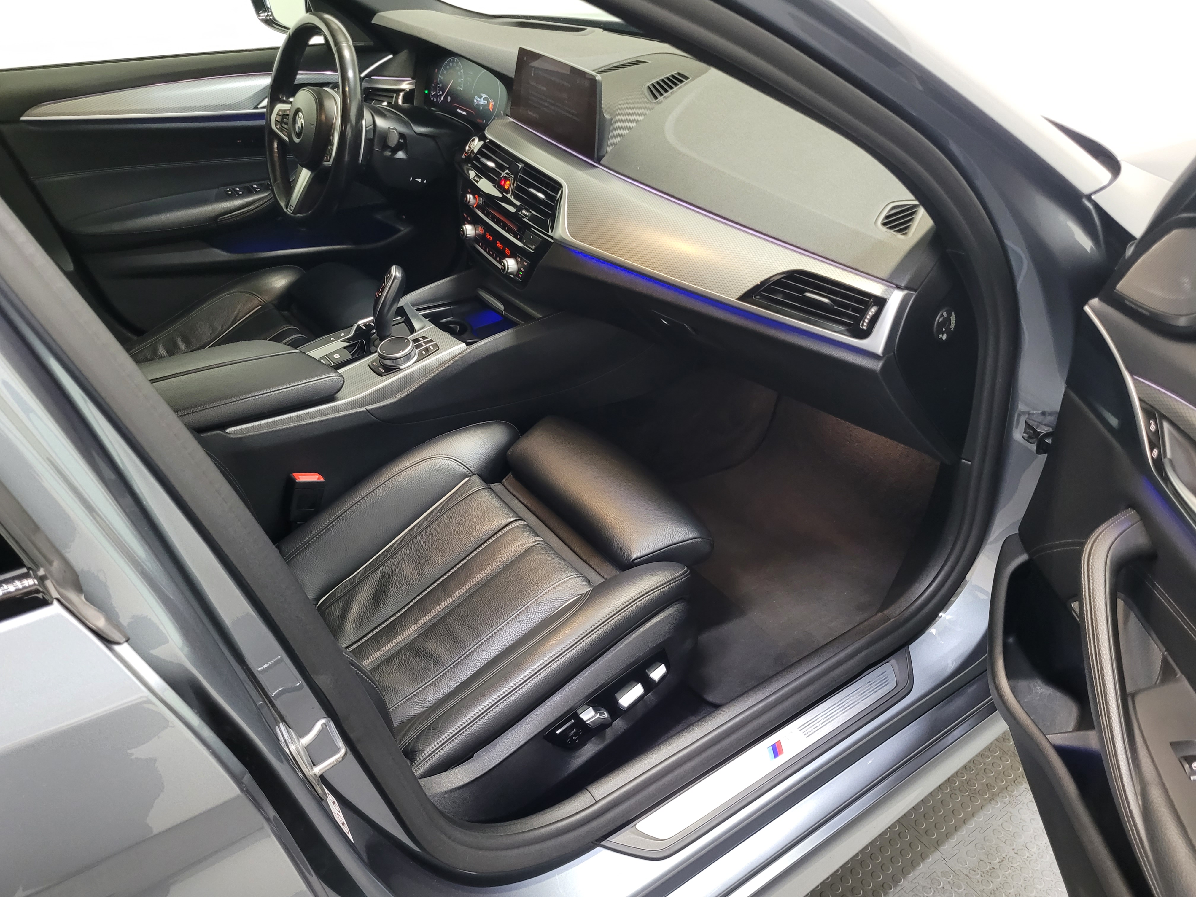BMW -