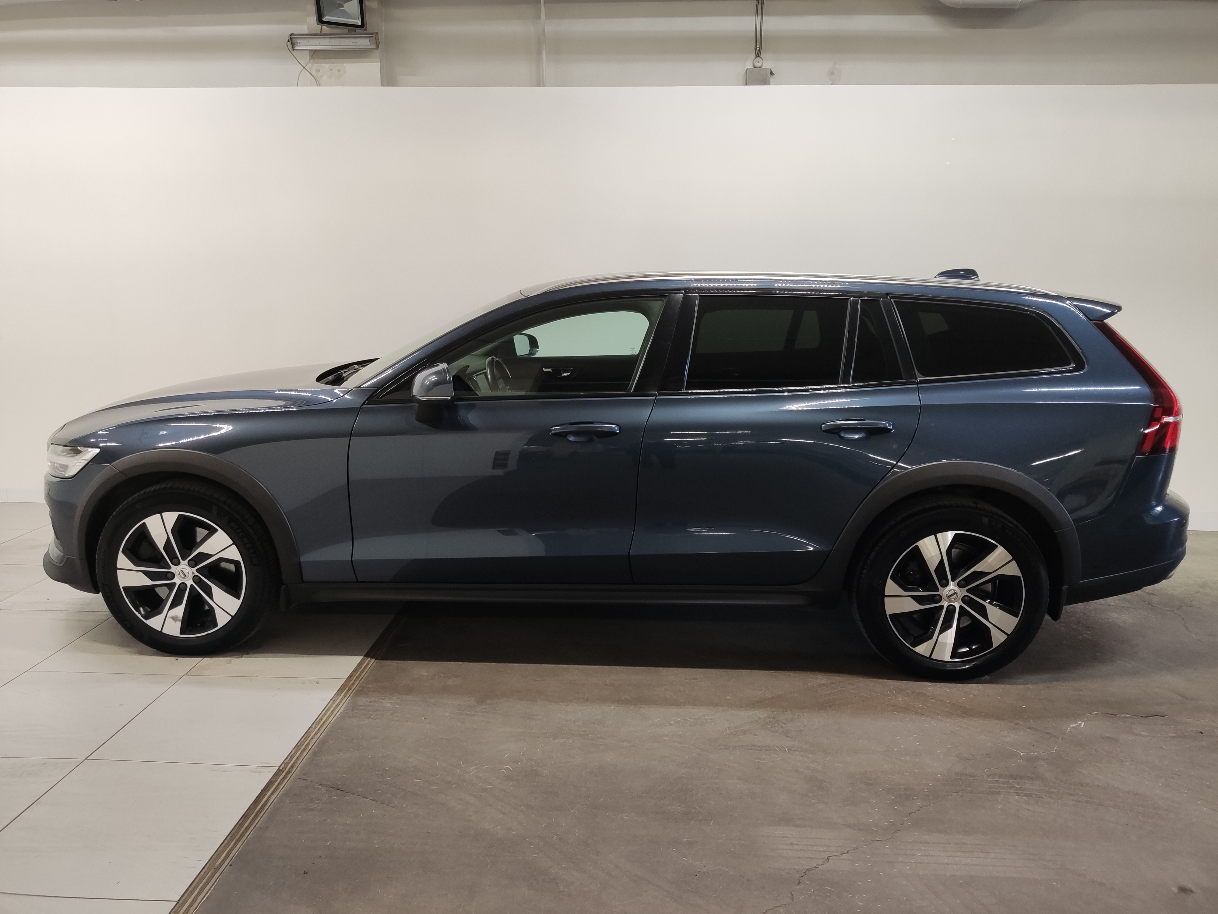 Volvo -
