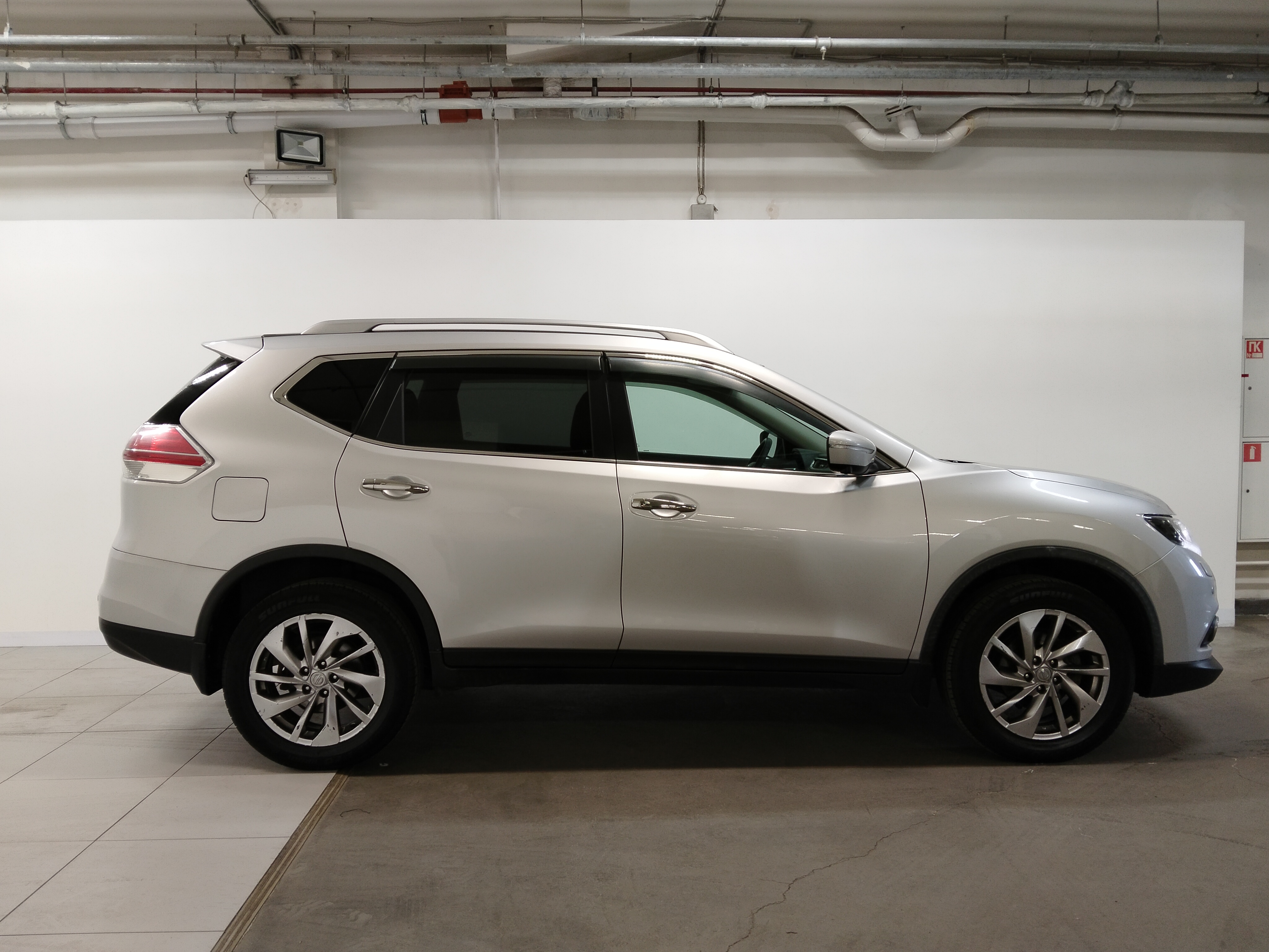 Nissan -
