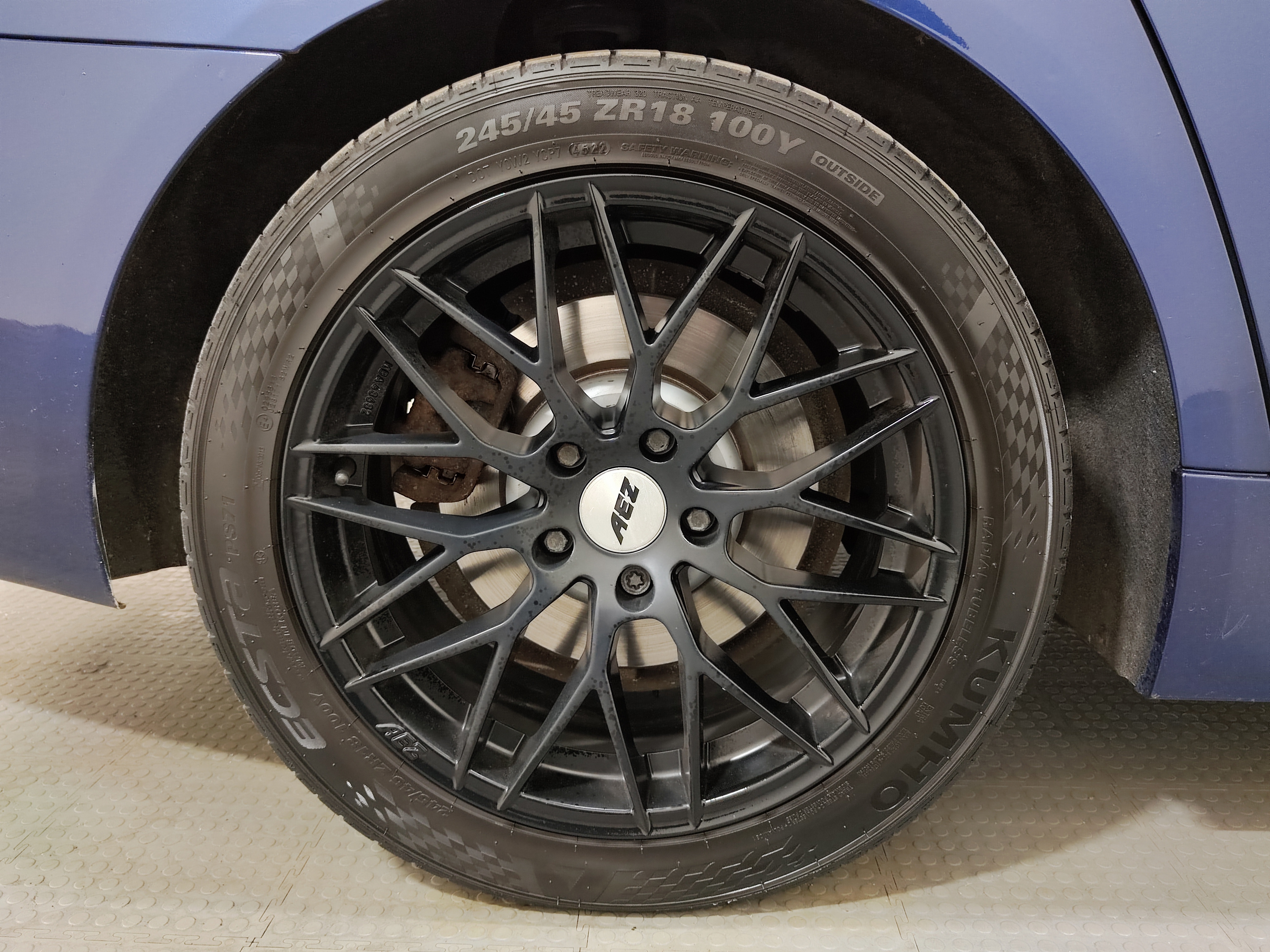 BMW -