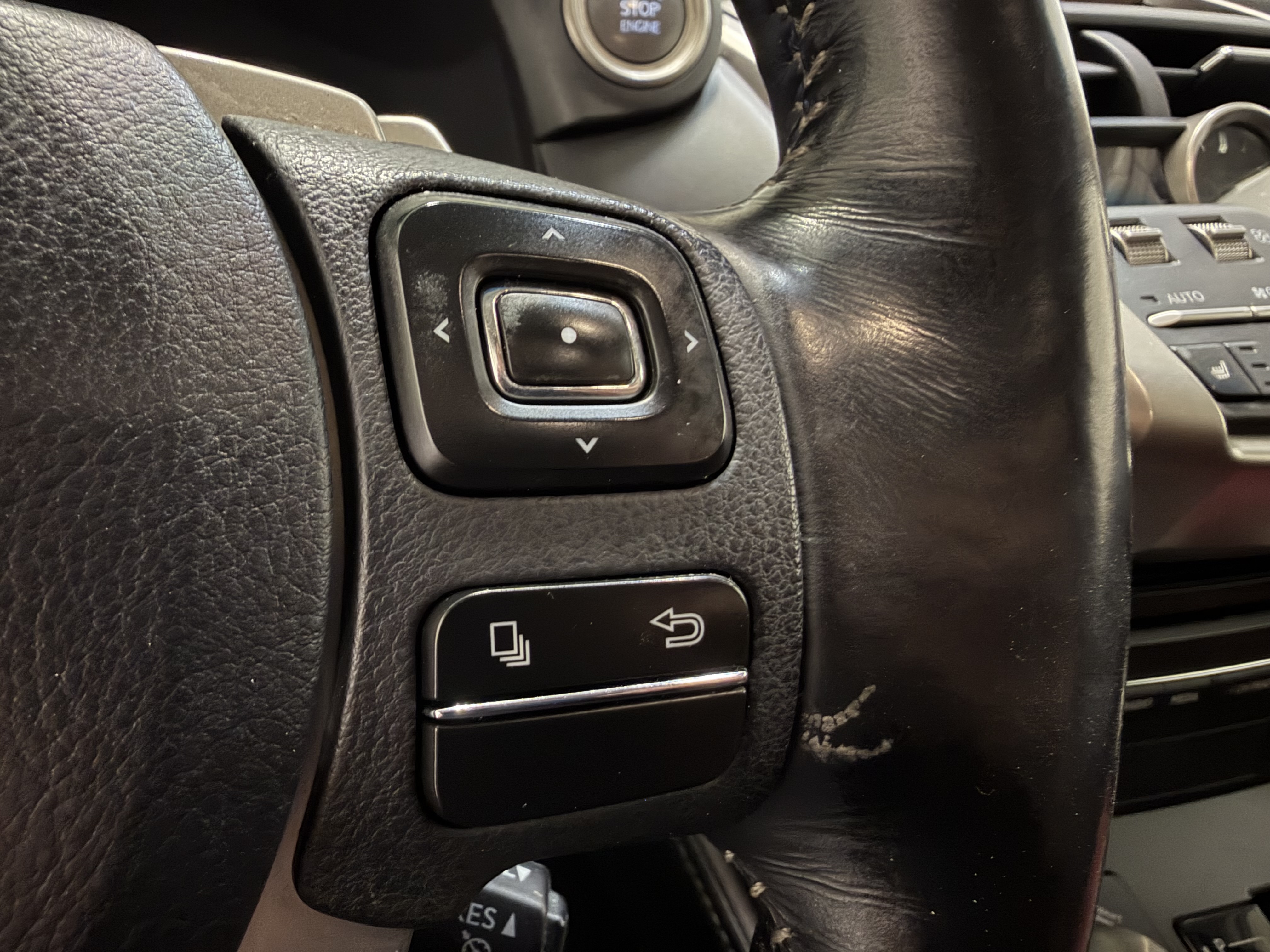 LEXUS -