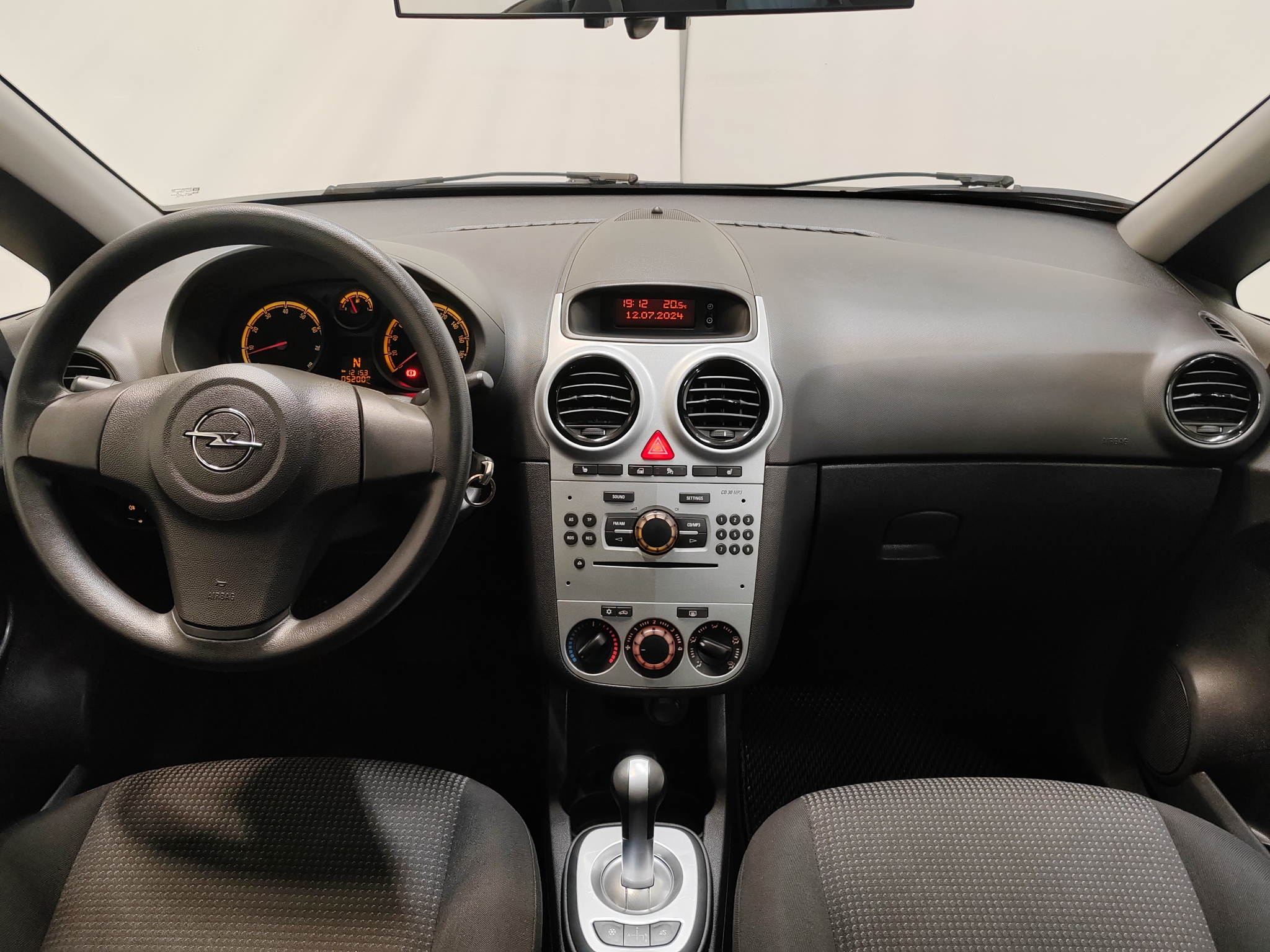 Opel Corsa -