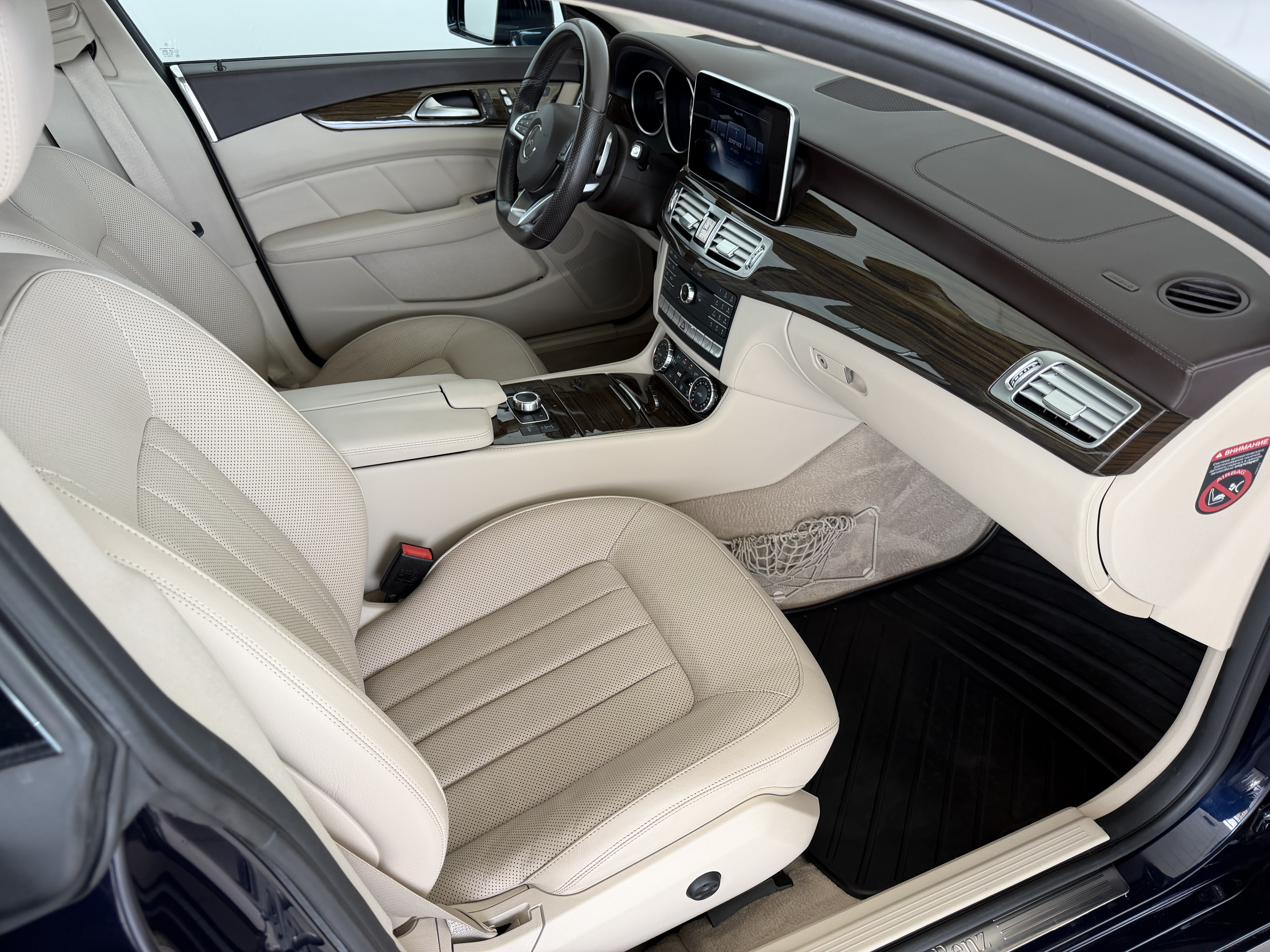 Mercedes-Benz -