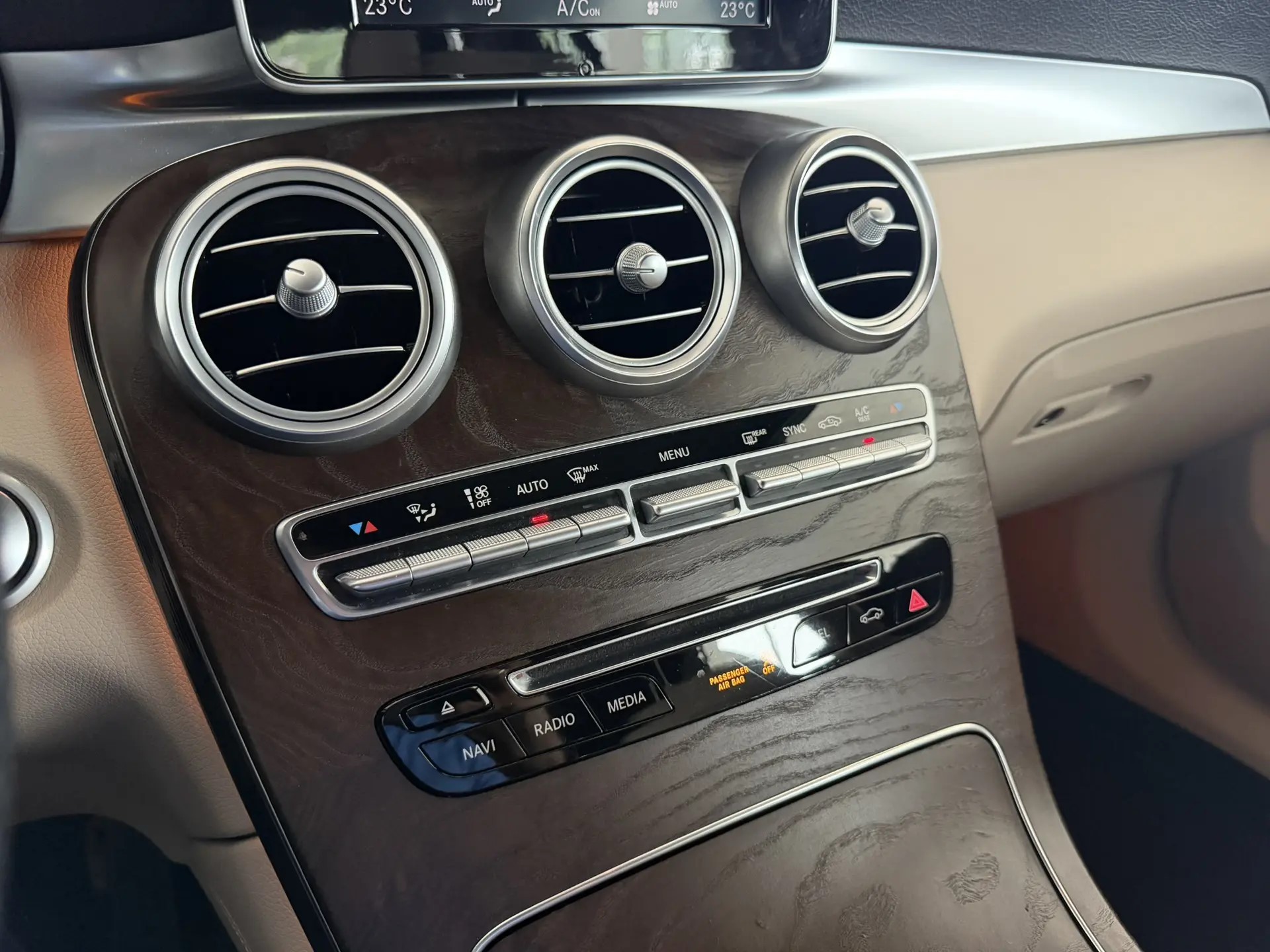 MERCEDES -