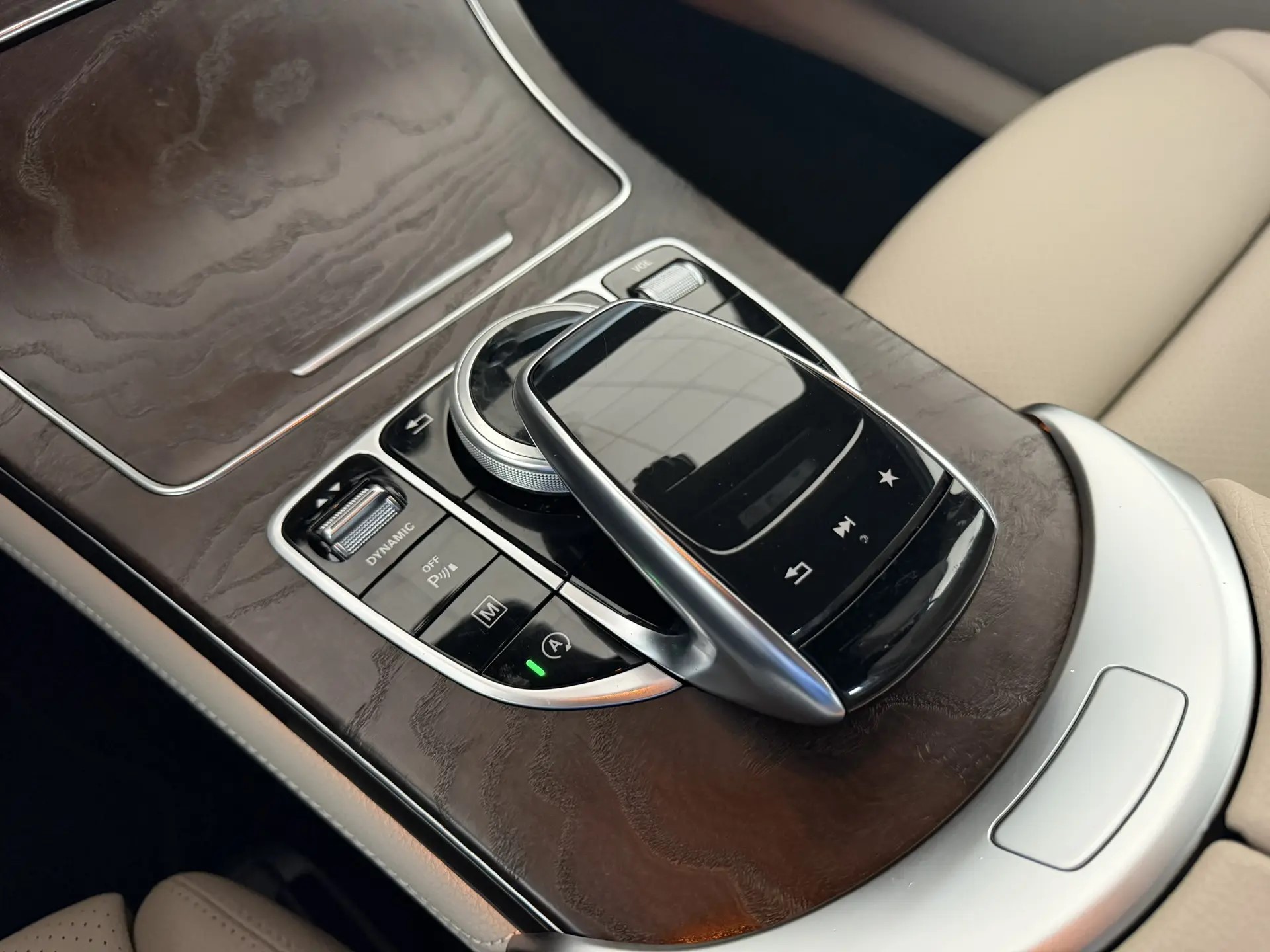 MERCEDES -
