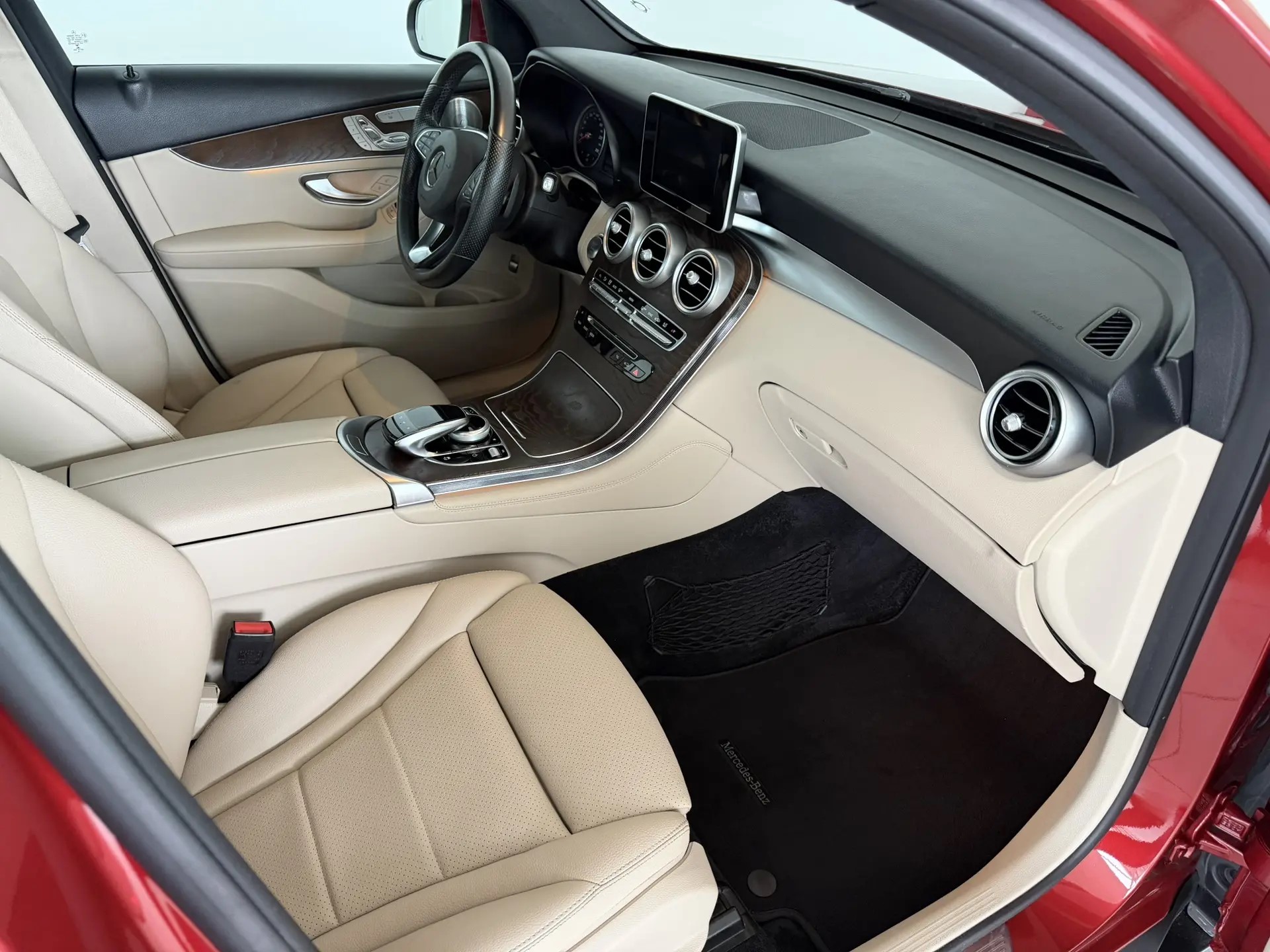 MERCEDES -