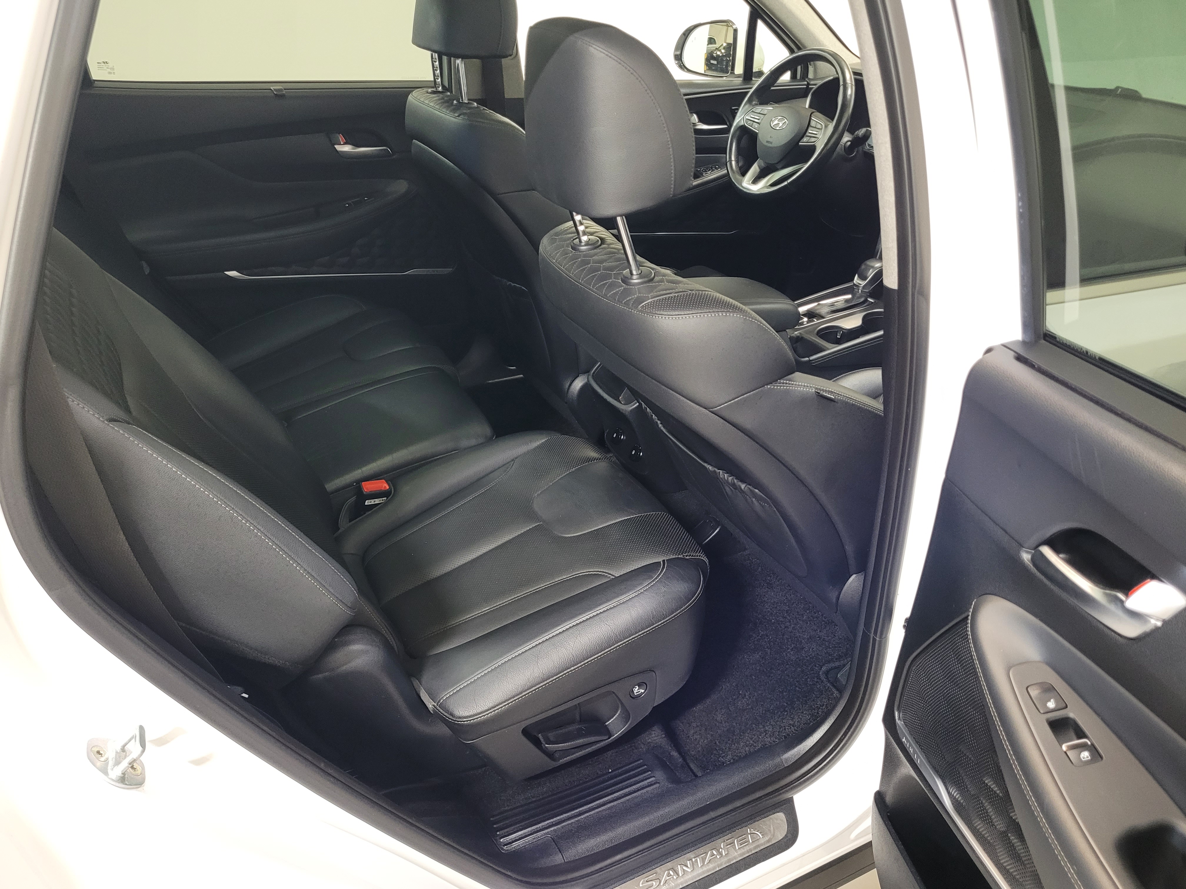 Hyundai SANTA FE -