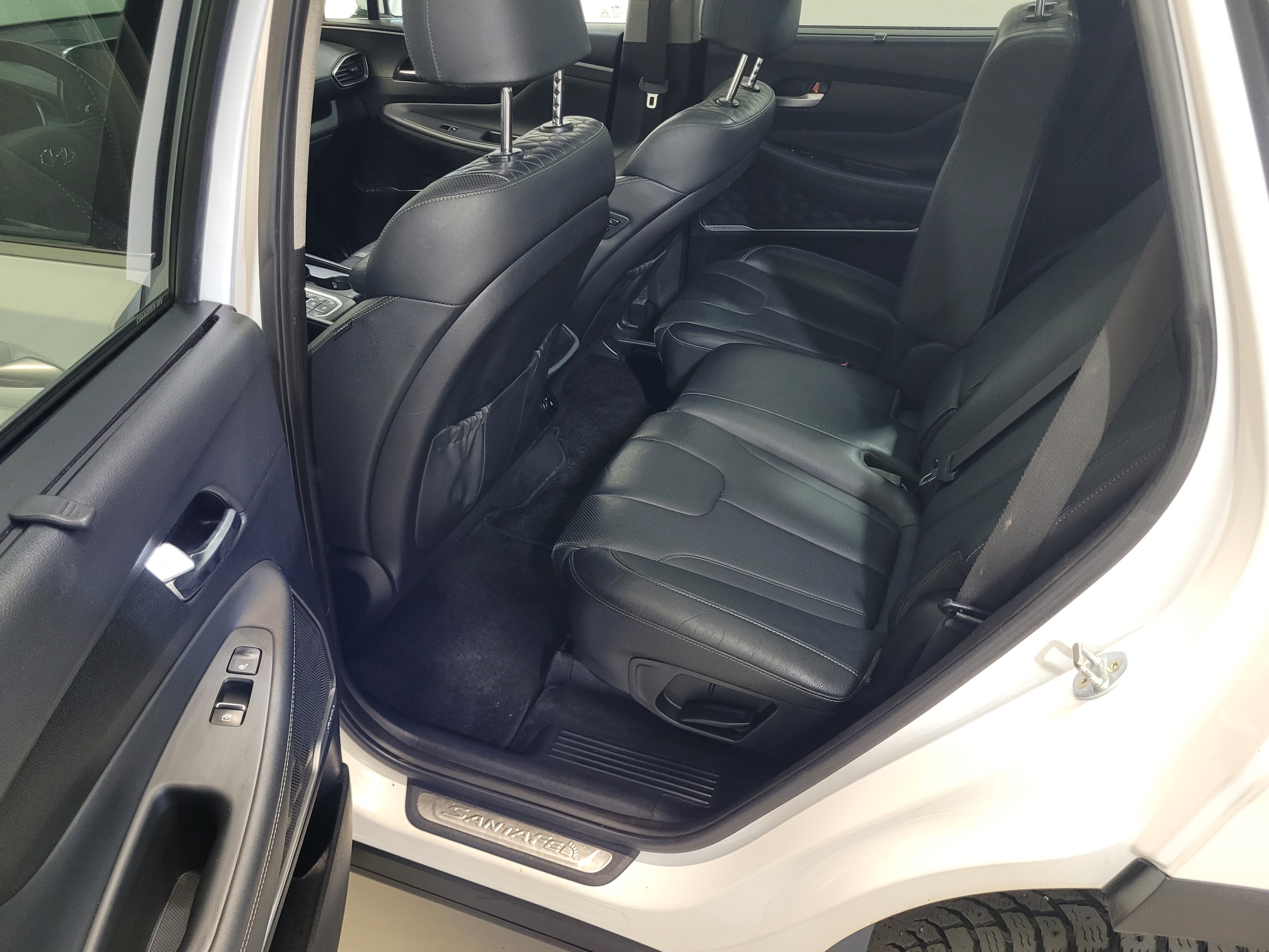 Hyundai SANTA FE -