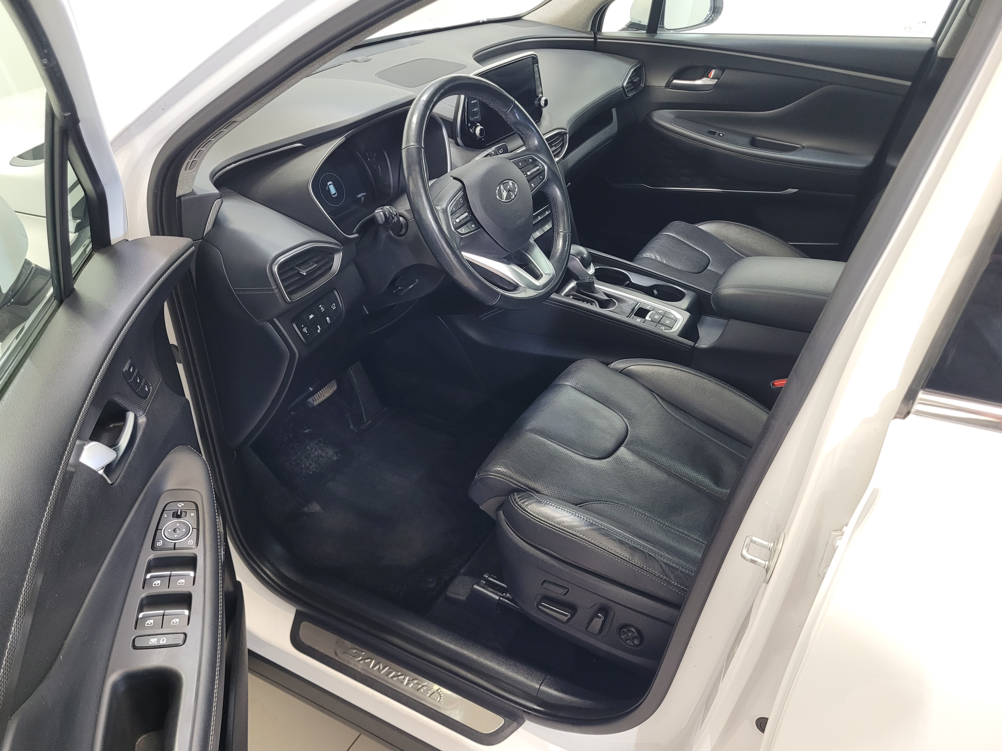 Hyundai SANTA FE -