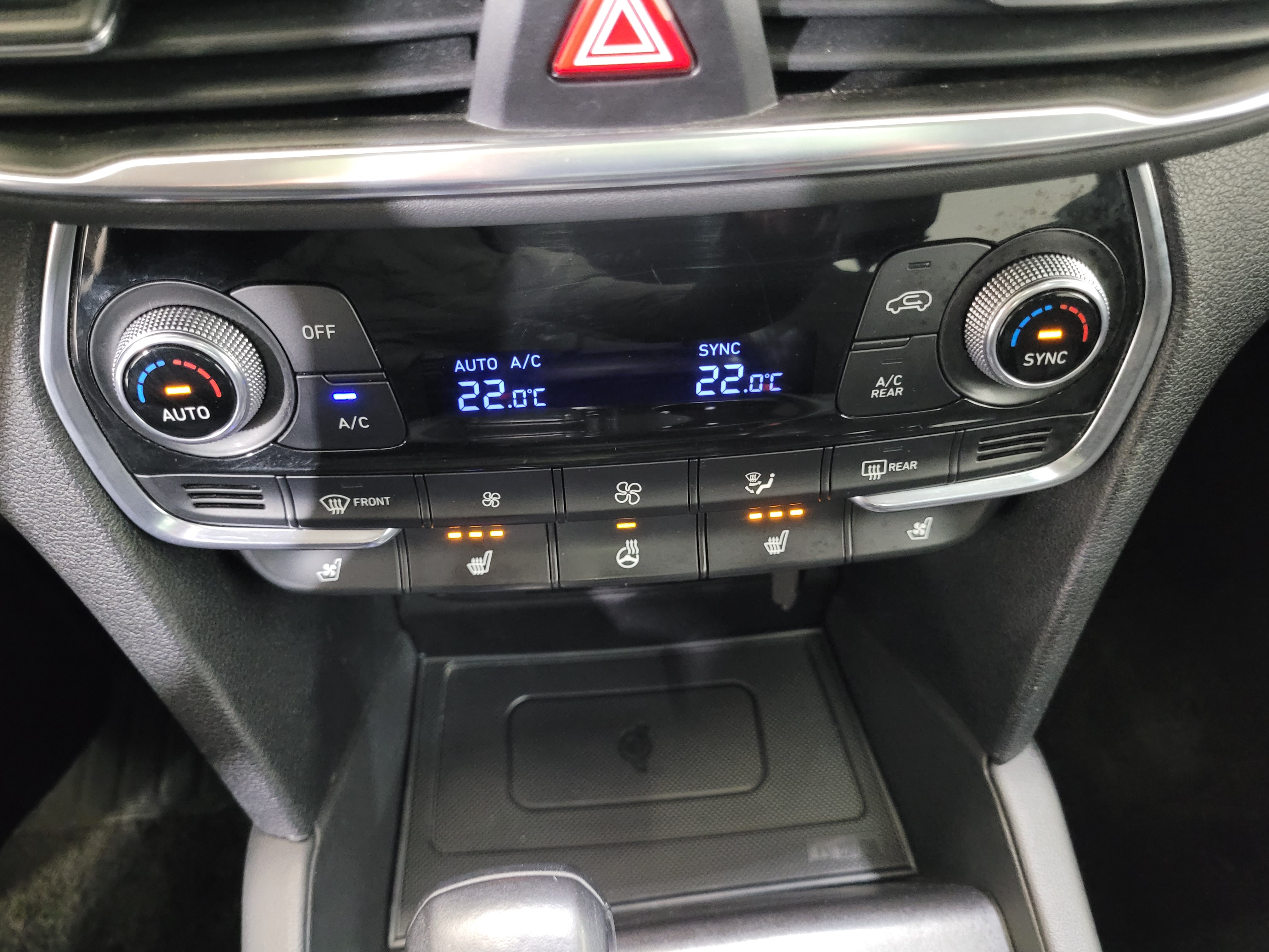Hyundai SANTA FE -