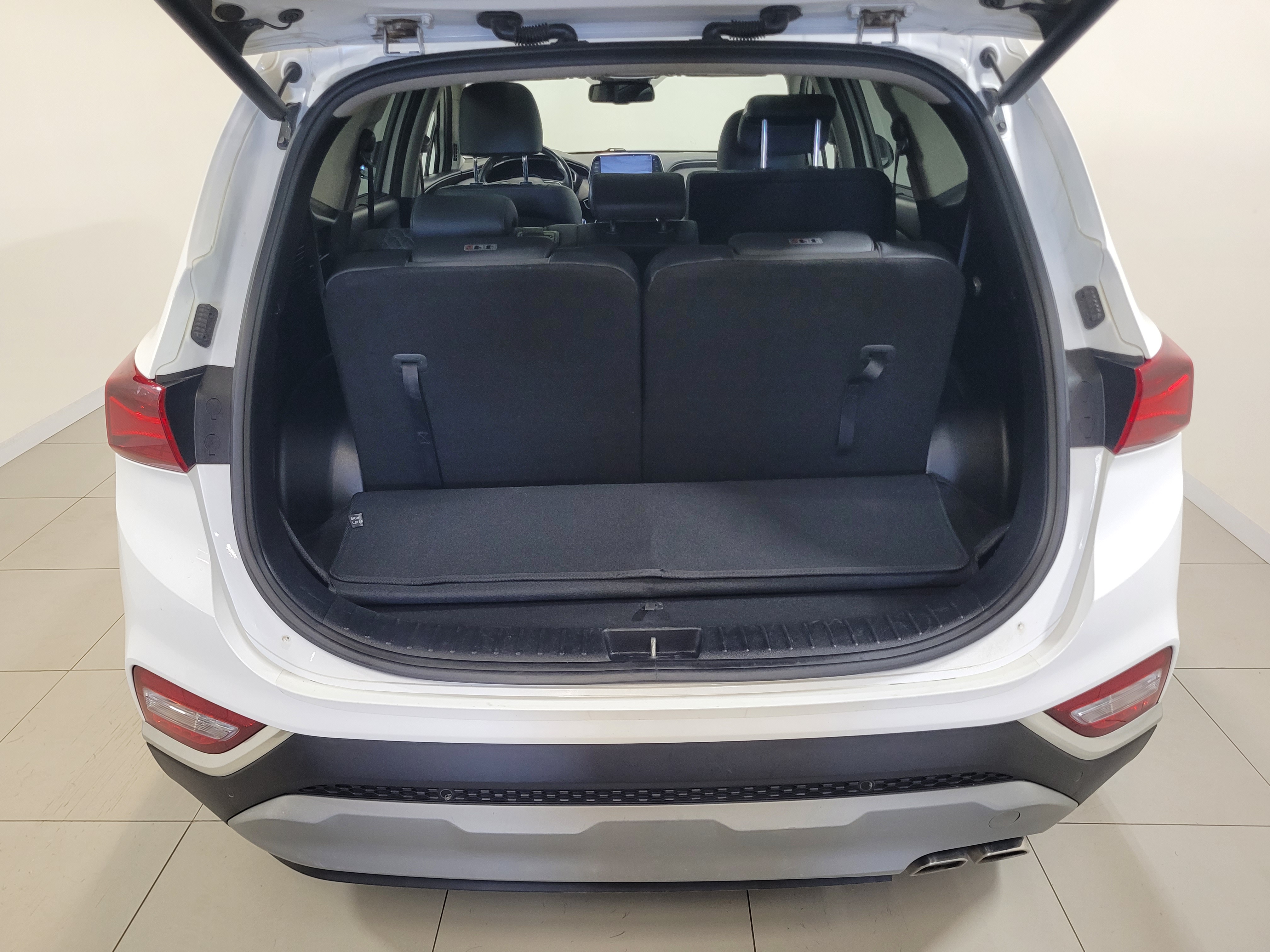 Hyundai SANTA FE -