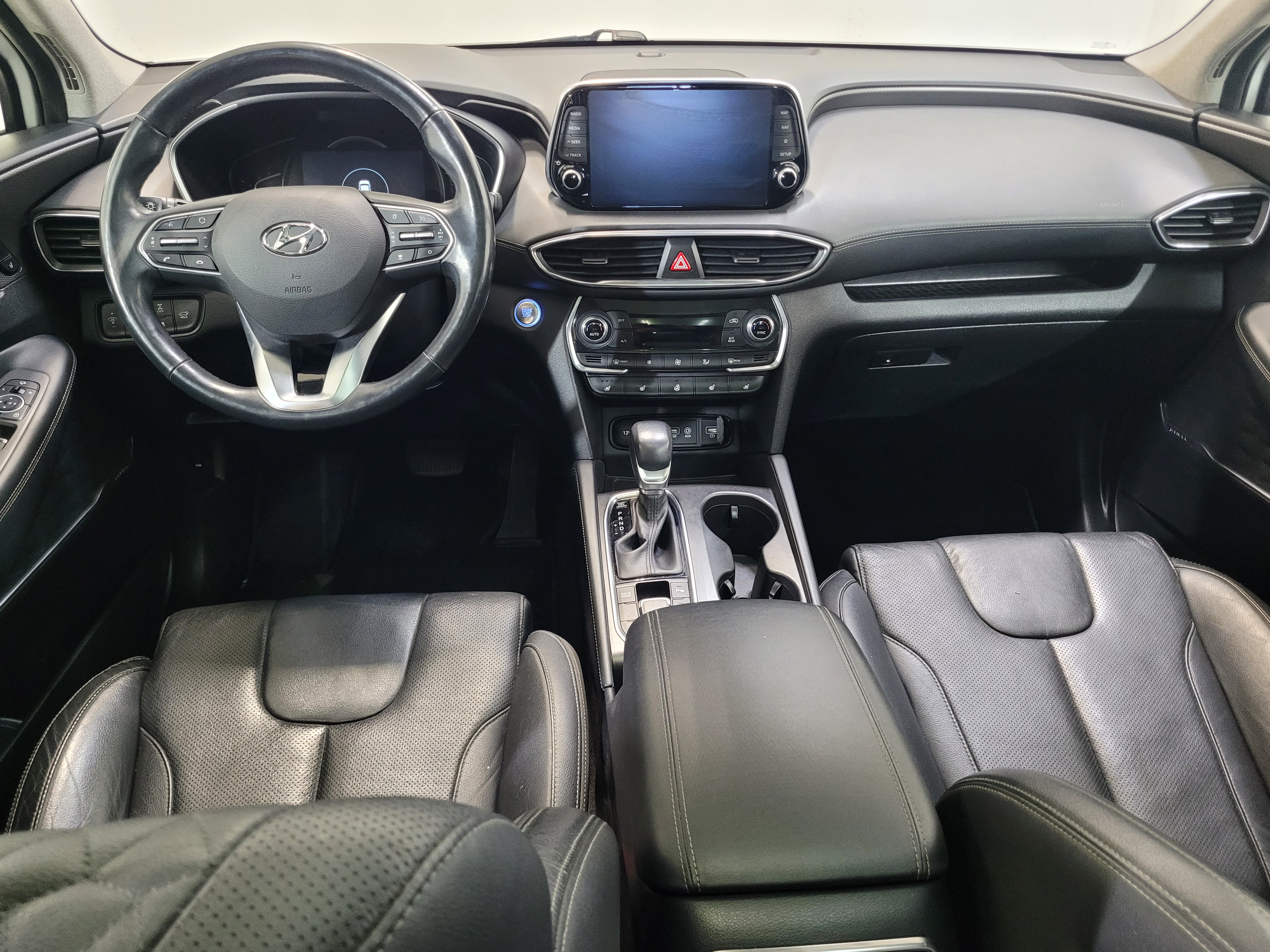 Hyundai SANTA FE -