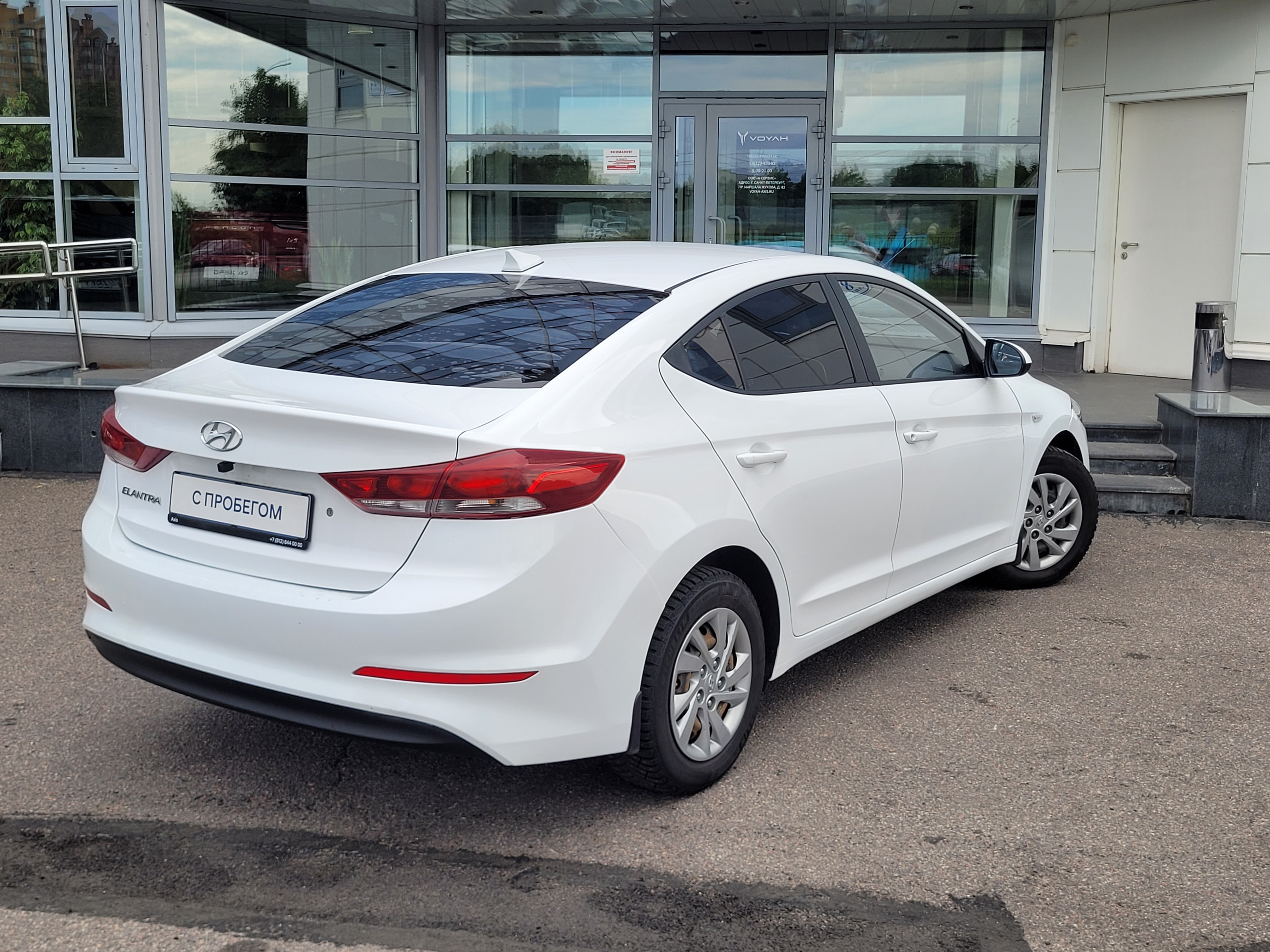 Hyundai ELANTRA -