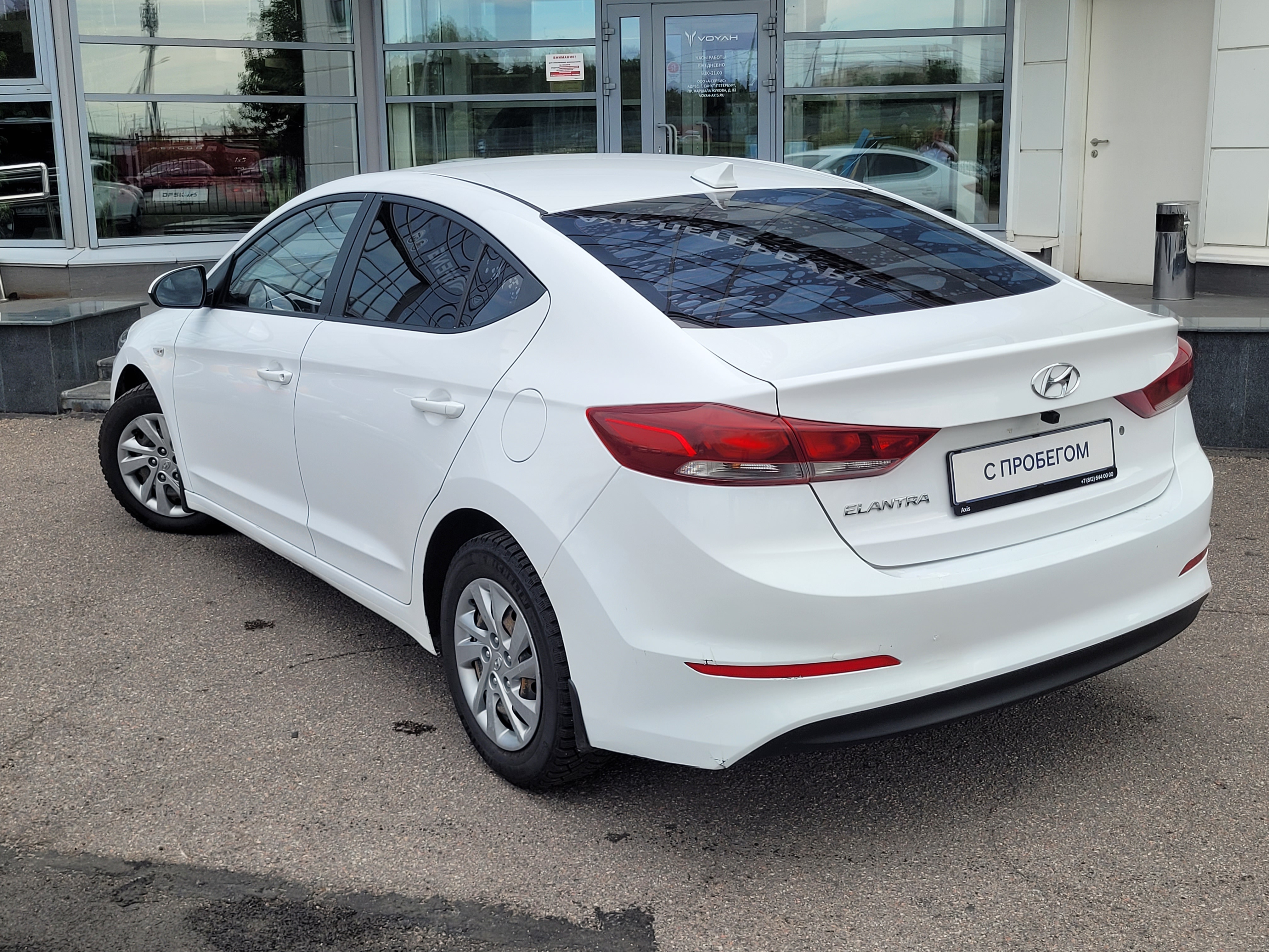 Hyundai ELANTRA -