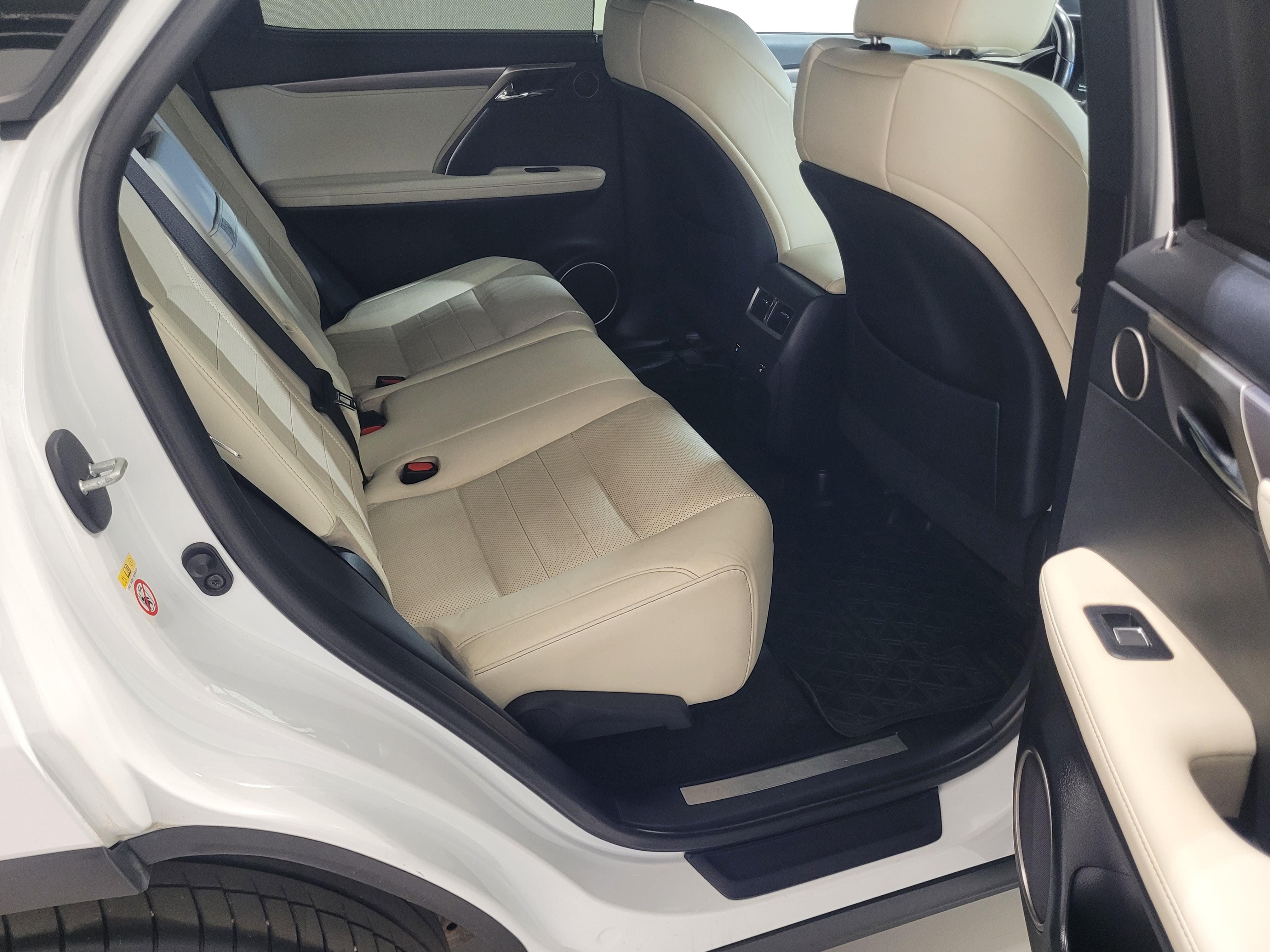 LEXUS -